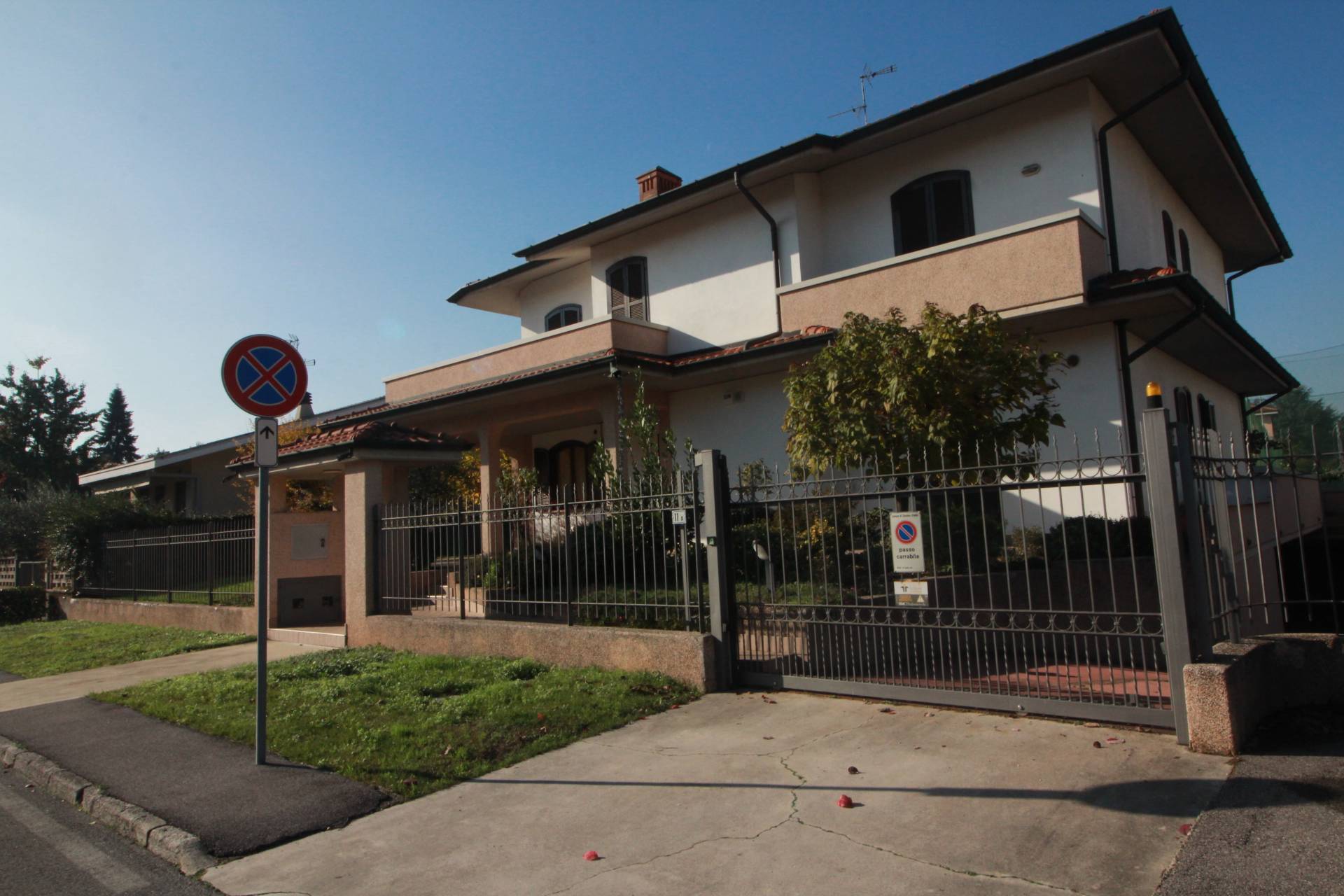 Villa in vendita a Melzo