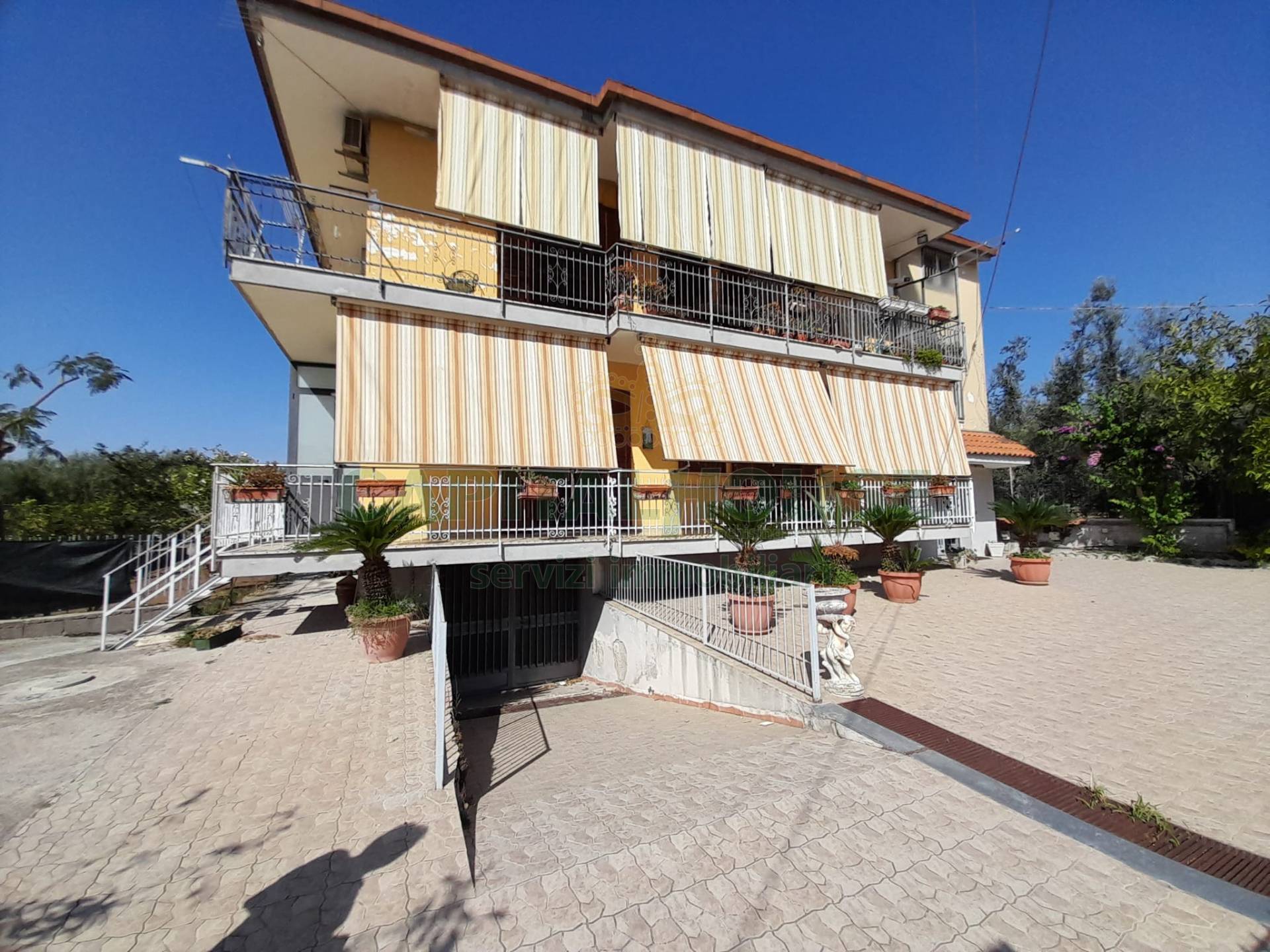 Appartamento in affitto a Caserta, Sala