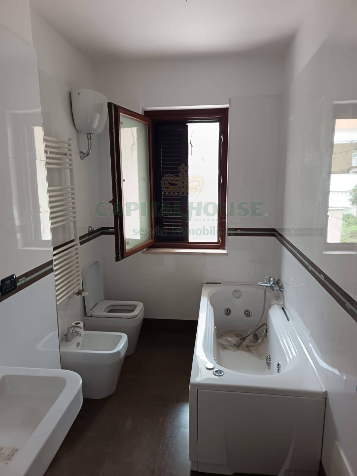 Appartamento in vendita a Caserta, Tuoro