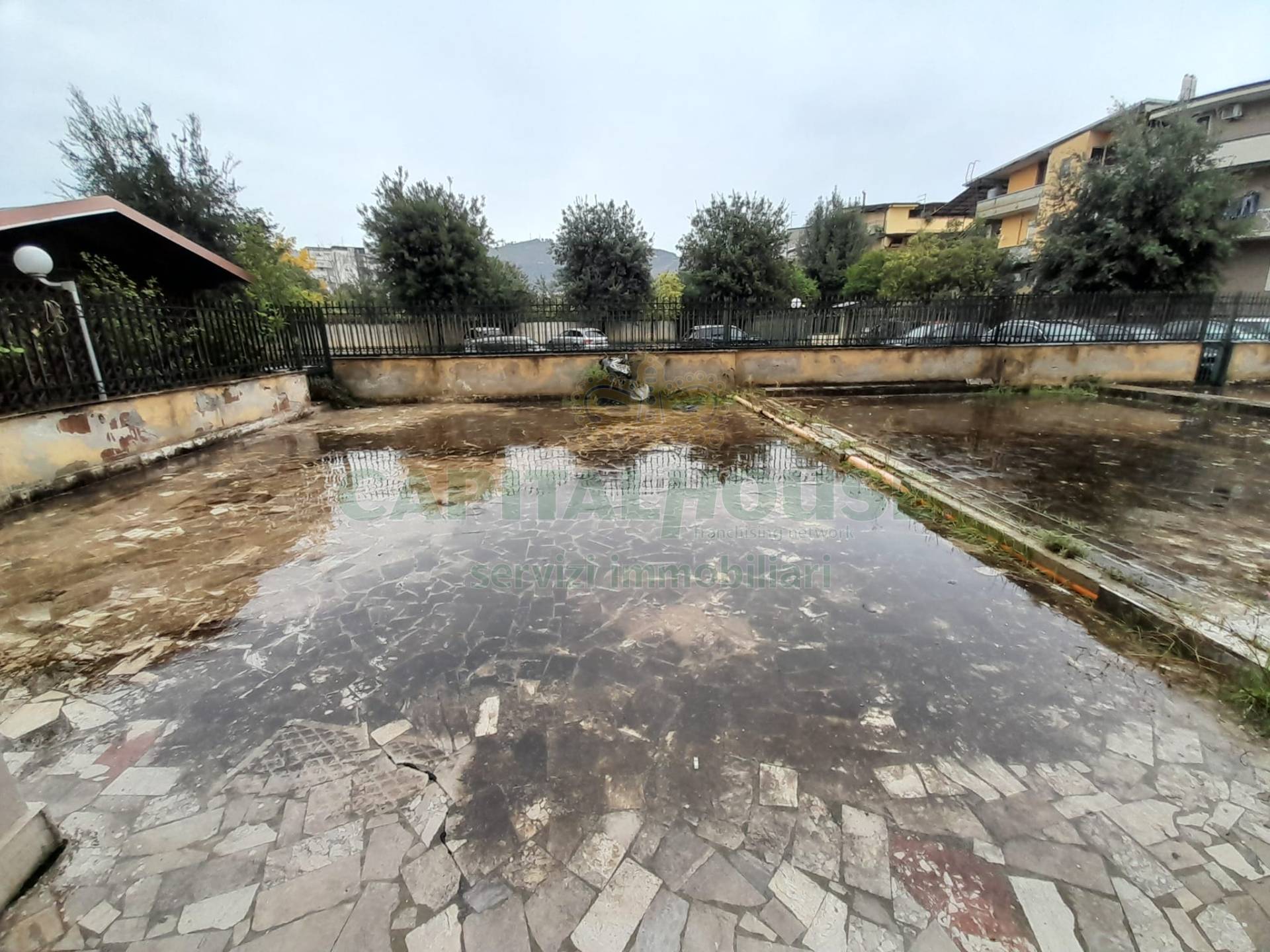 Commerciale in affitto a Caserta, Caserta 2 (Cerasola)