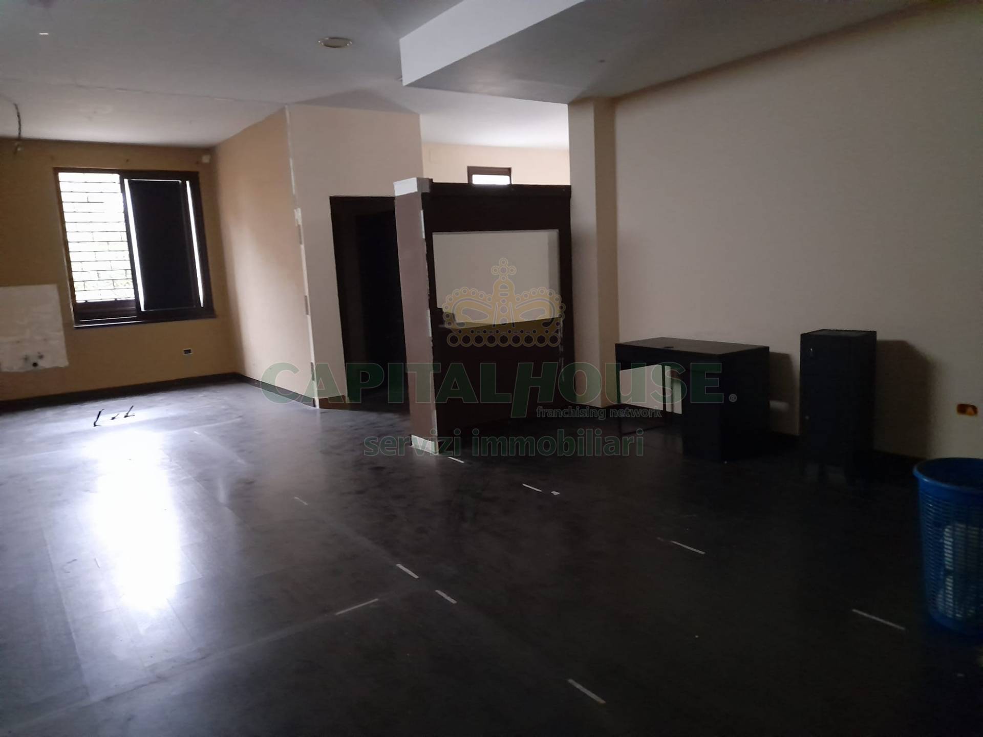 Commerciale in affitto a Caserta, Caserta 2 (Cerasola)