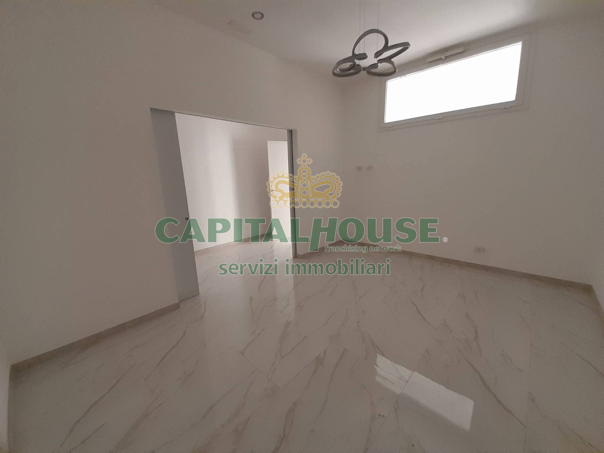 Bilocale in affitto a Castel Morrone, Largisi