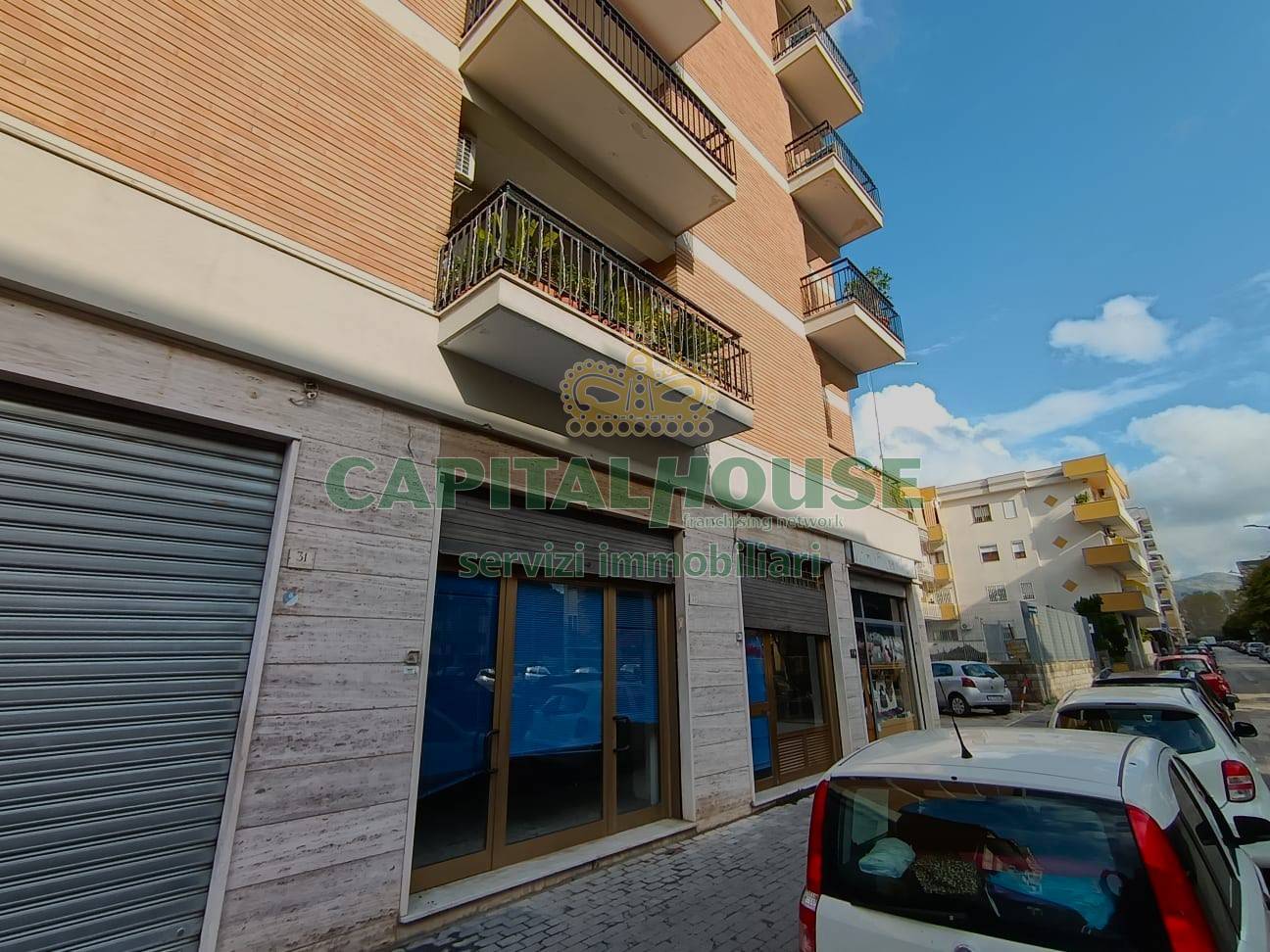Commerciale in vendita a Caserta