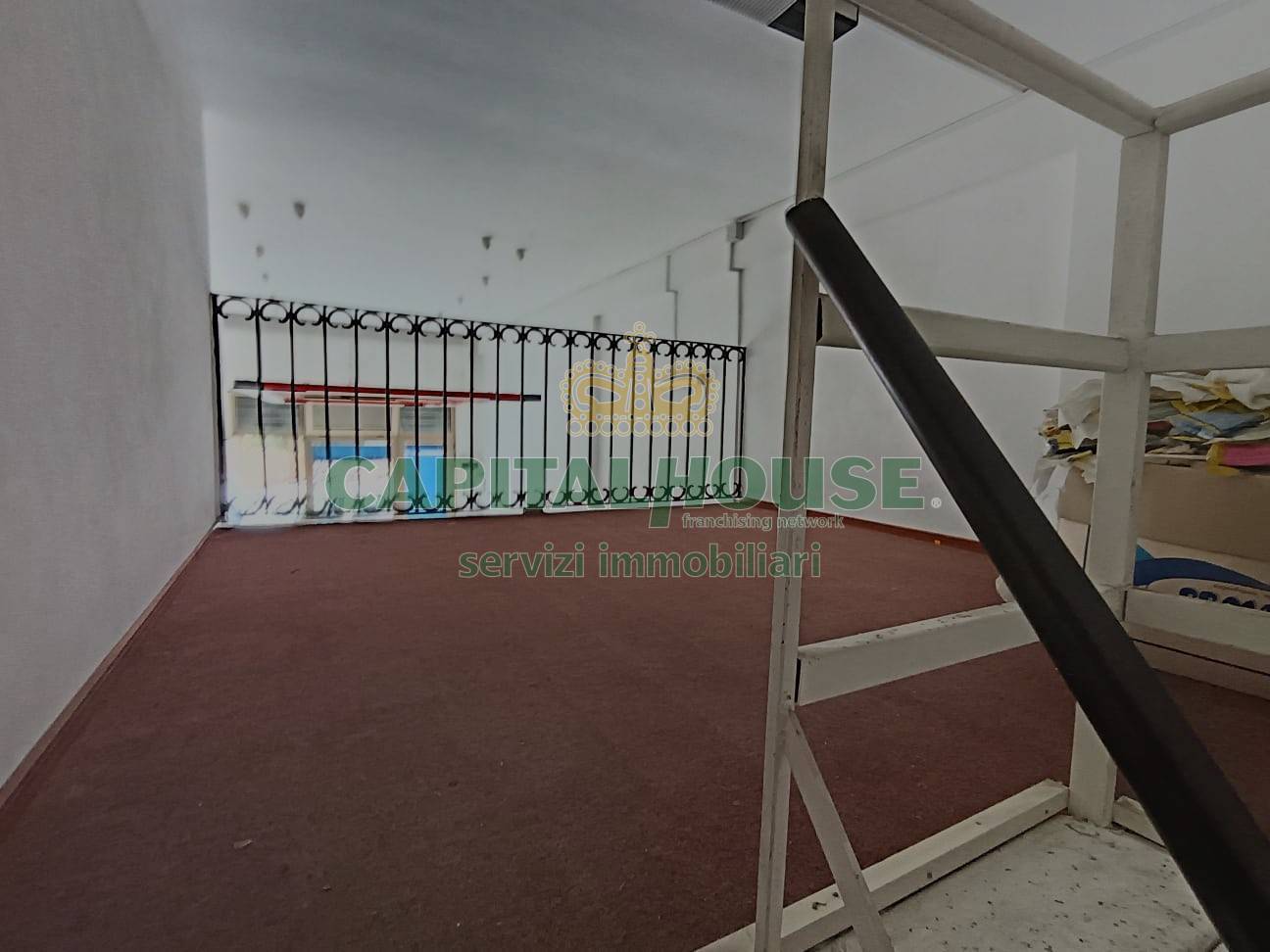 Commerciale in vendita a Caserta