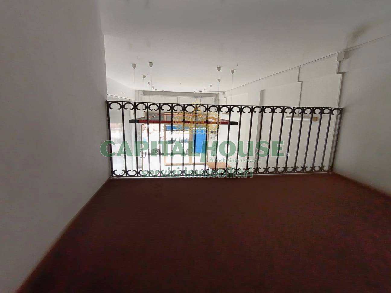 Commerciale in vendita a Caserta