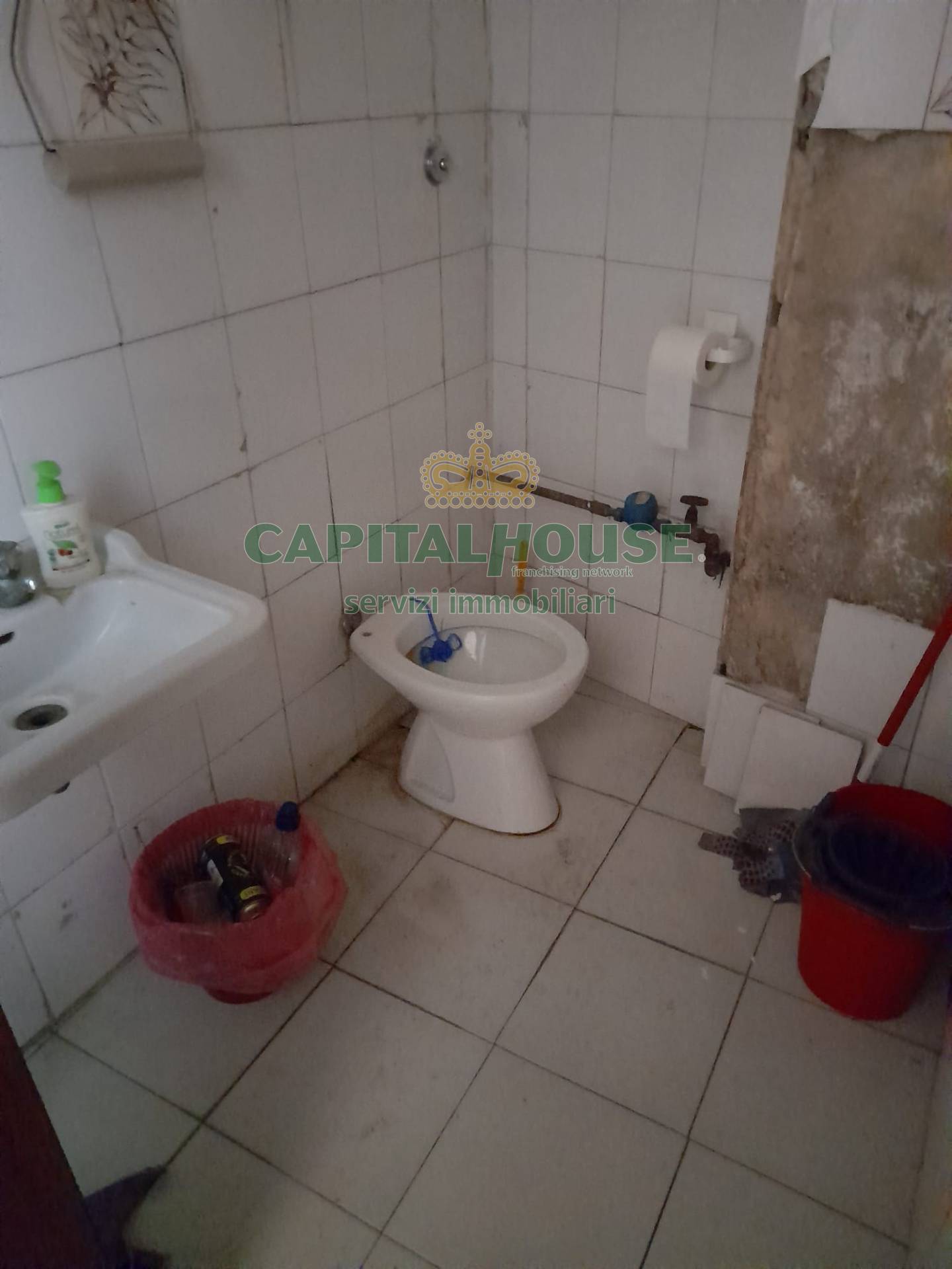 Commerciale in affitto a Caserta, Centro