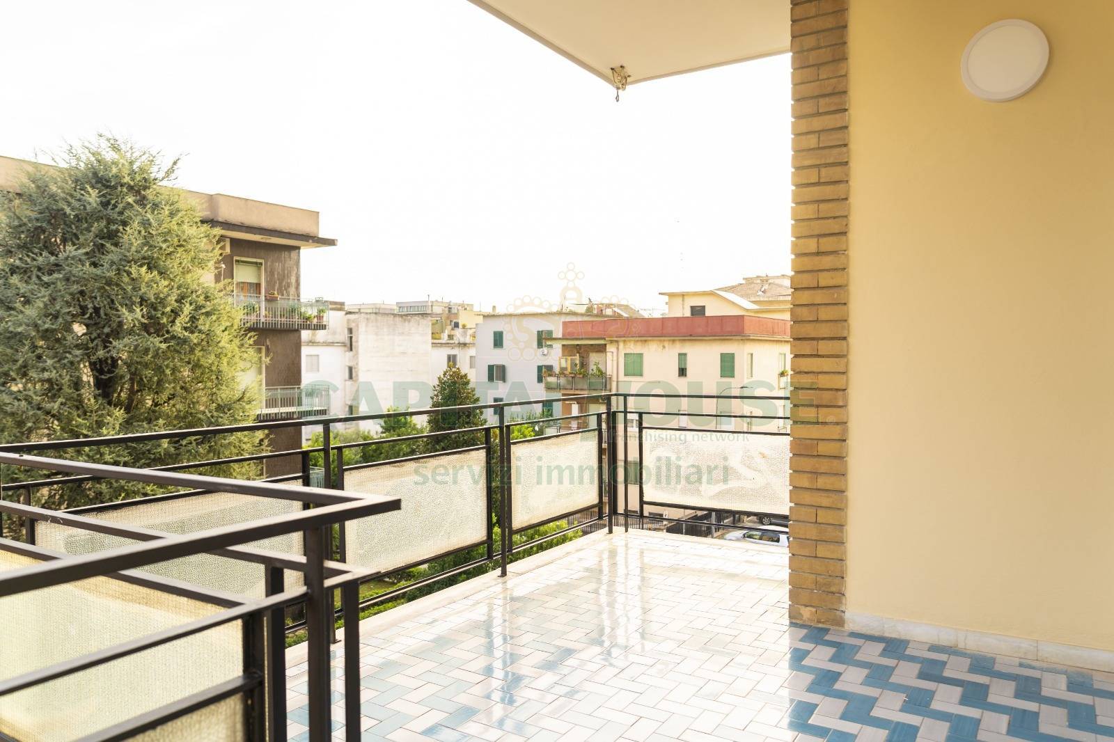 Camere (solo AFFITTO) in affitto a Caserta, Ospedale