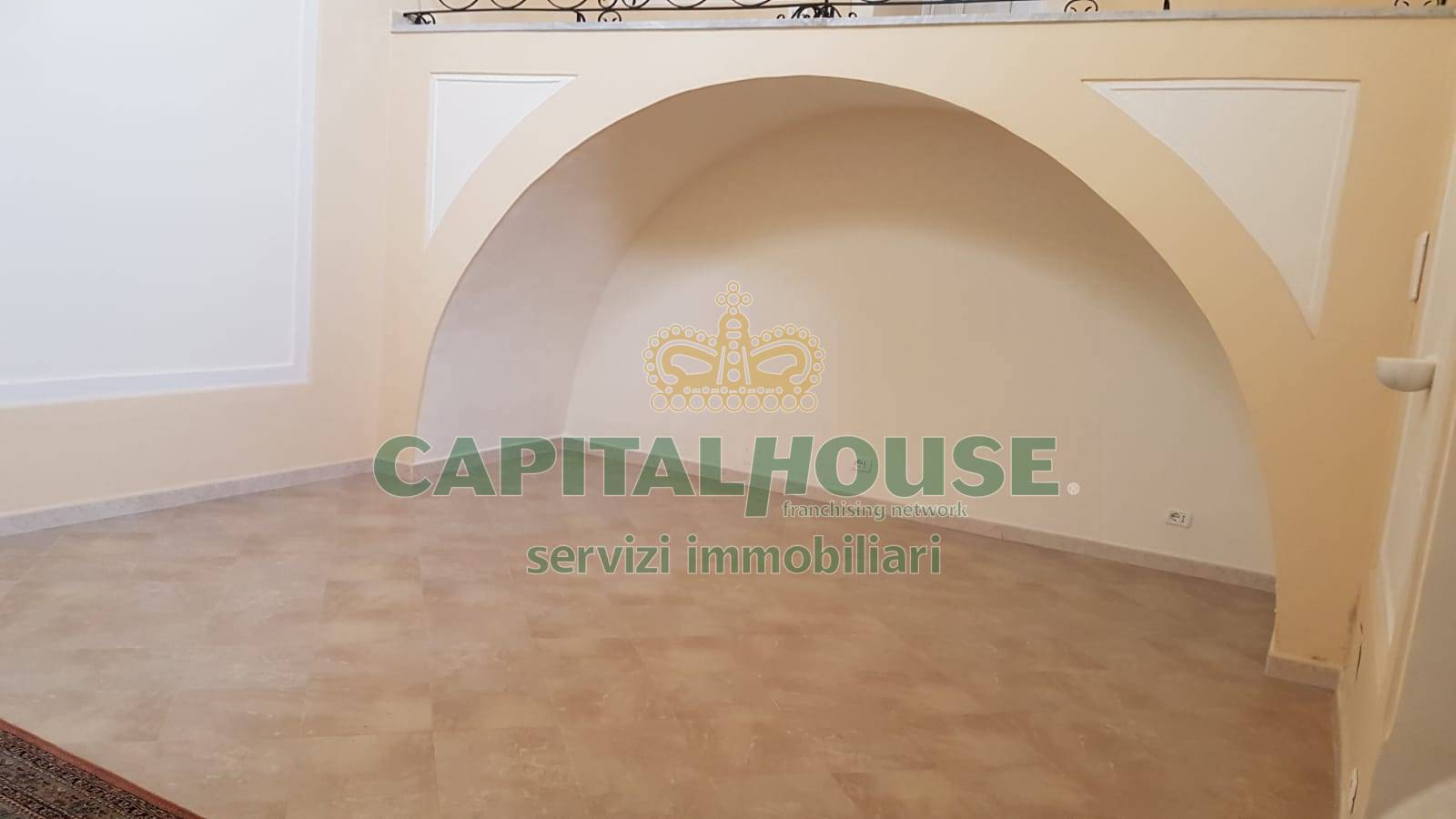 Laboratorio in affitto a Caserta, Sala