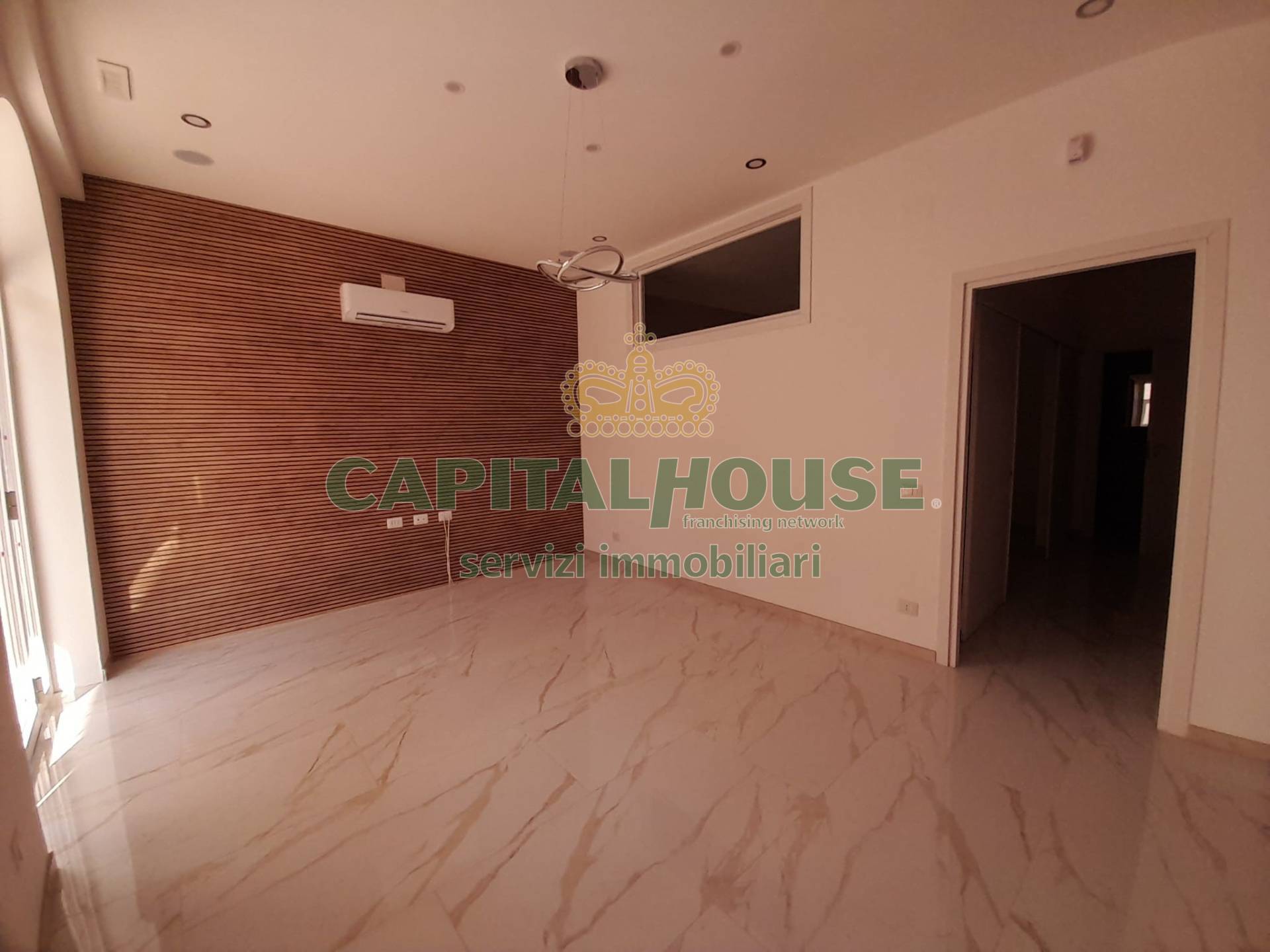 Bilocale in affitto a Castel Morrone, Largisi