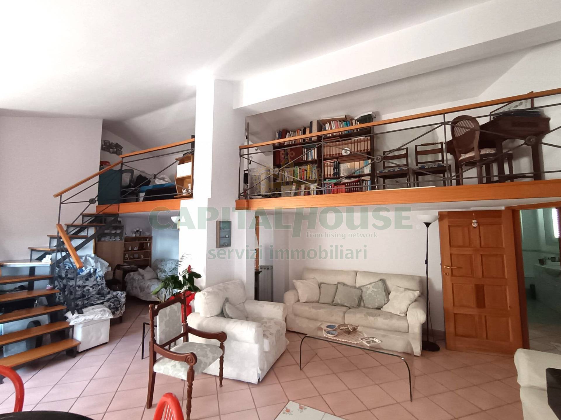 Mansarda in vendita a Caserta, Tuoro