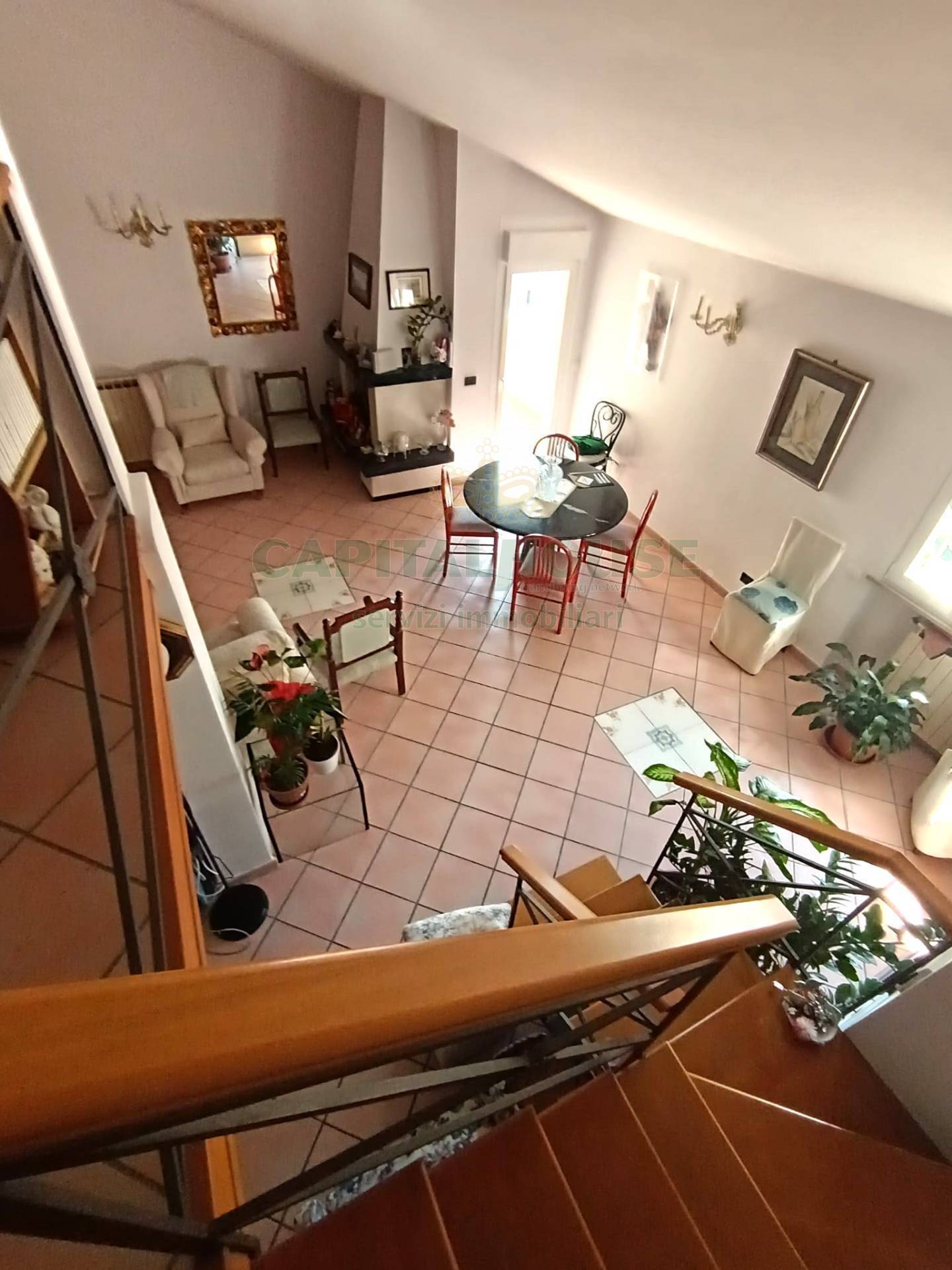 Mansarda in vendita a Caserta, Tuoro