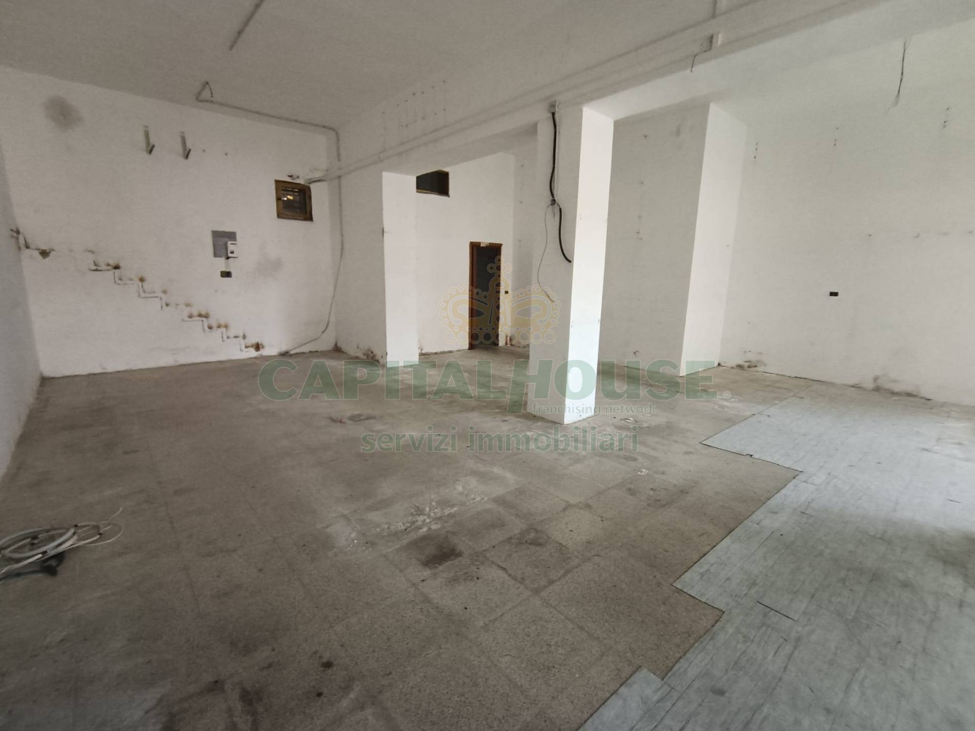 Commerciale in affitto a Caserta, Centro