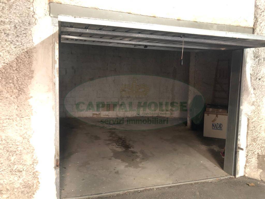 Box o garage in affitto a Caserta, Centro