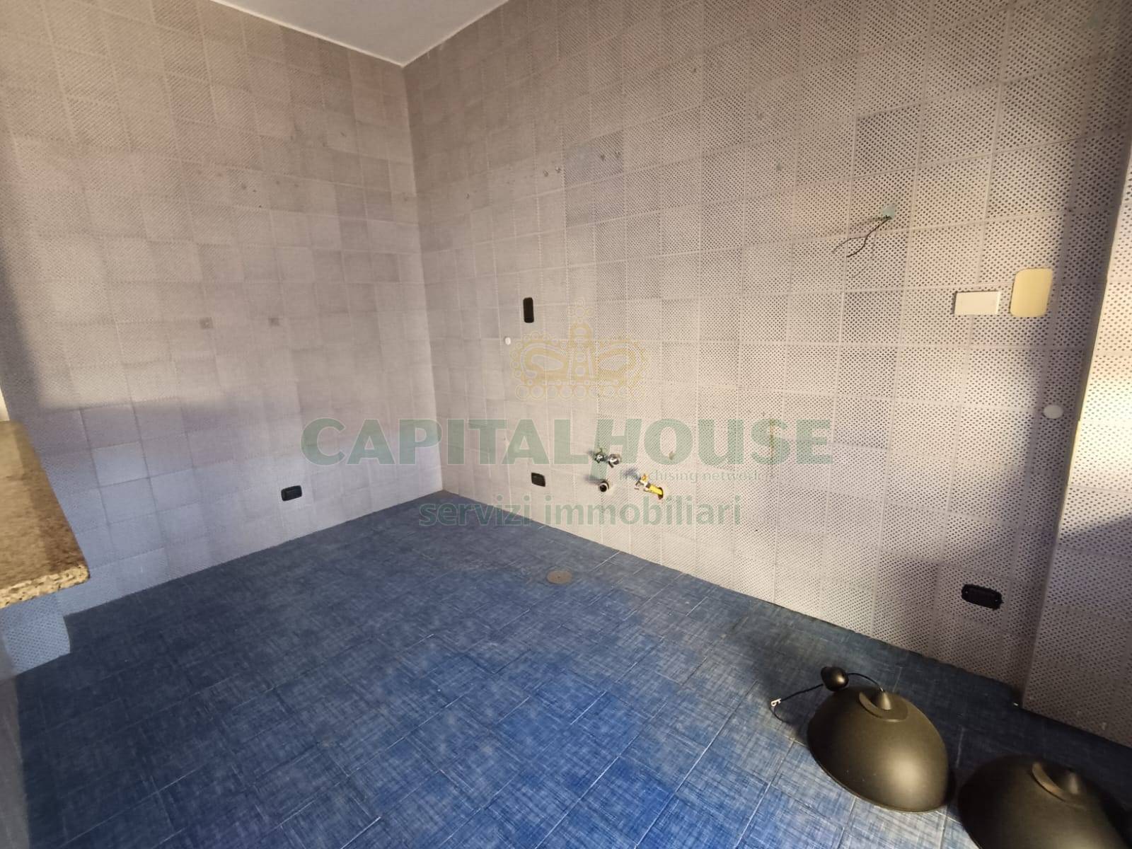 Trilocale in affitto a Caserta, Caserta 2 (Cerasola)