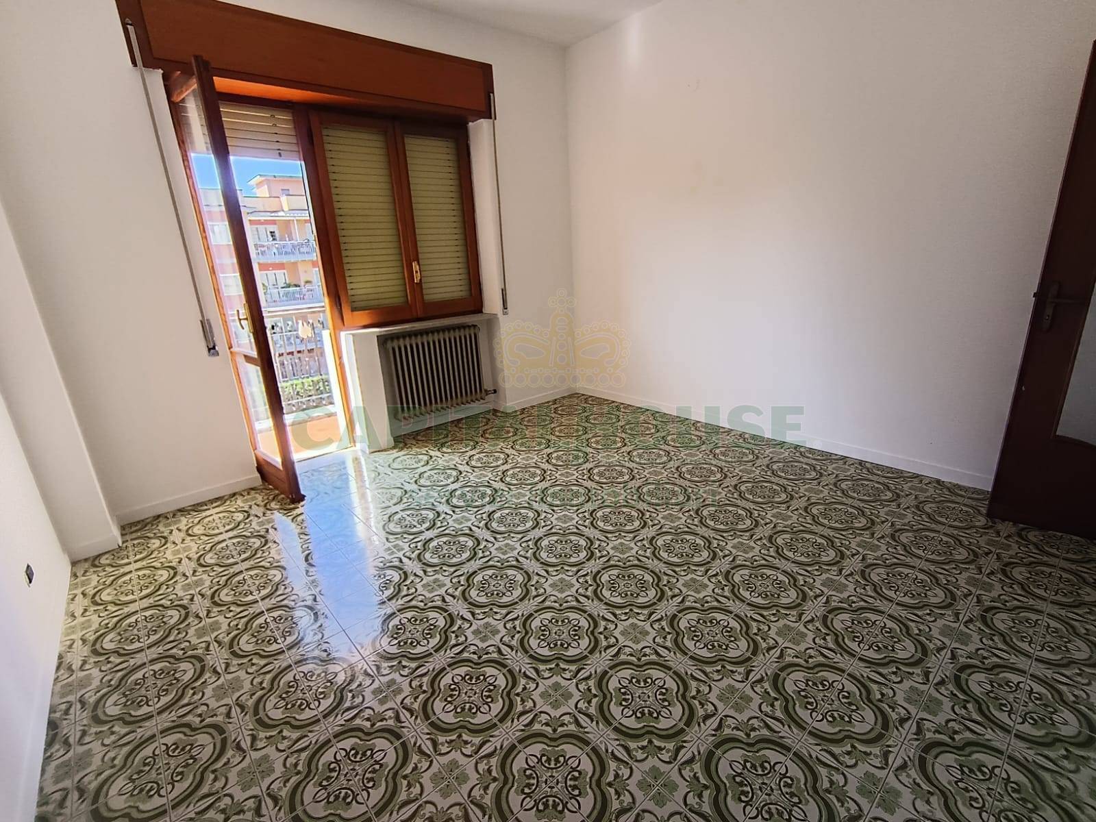 Trilocale in affitto a Caserta, Caserta 2 (Cerasola)