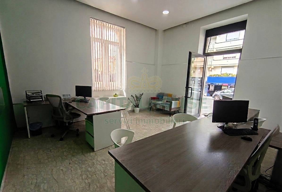 Commerciale in affitto a Caserta, Ospedale