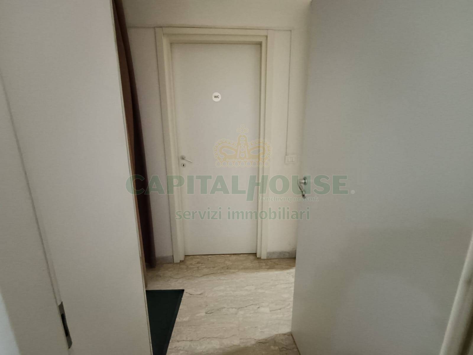 Commerciale in affitto a Caserta, Ospedale