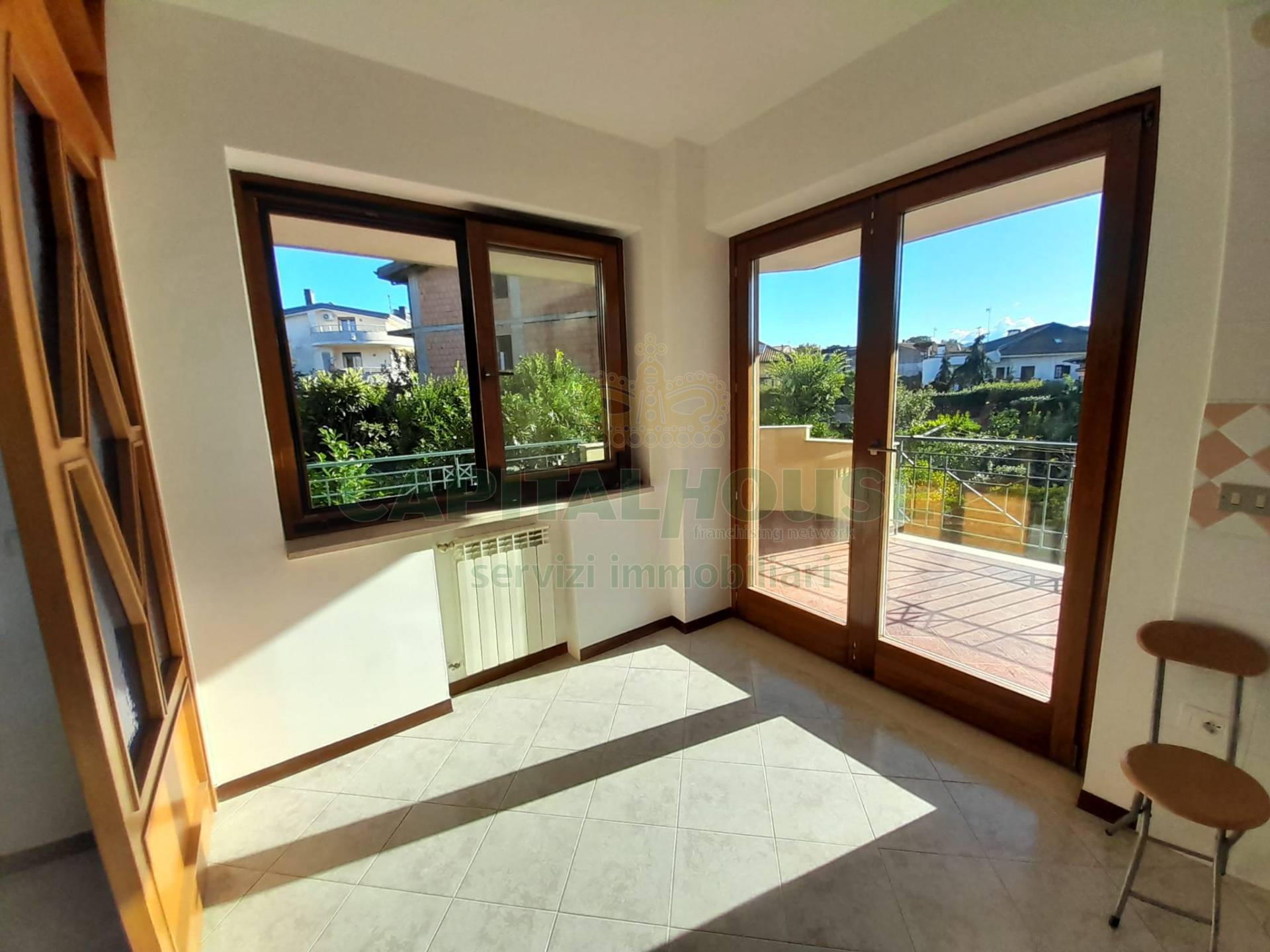 Trilocale in affitto a Caserta, Casola