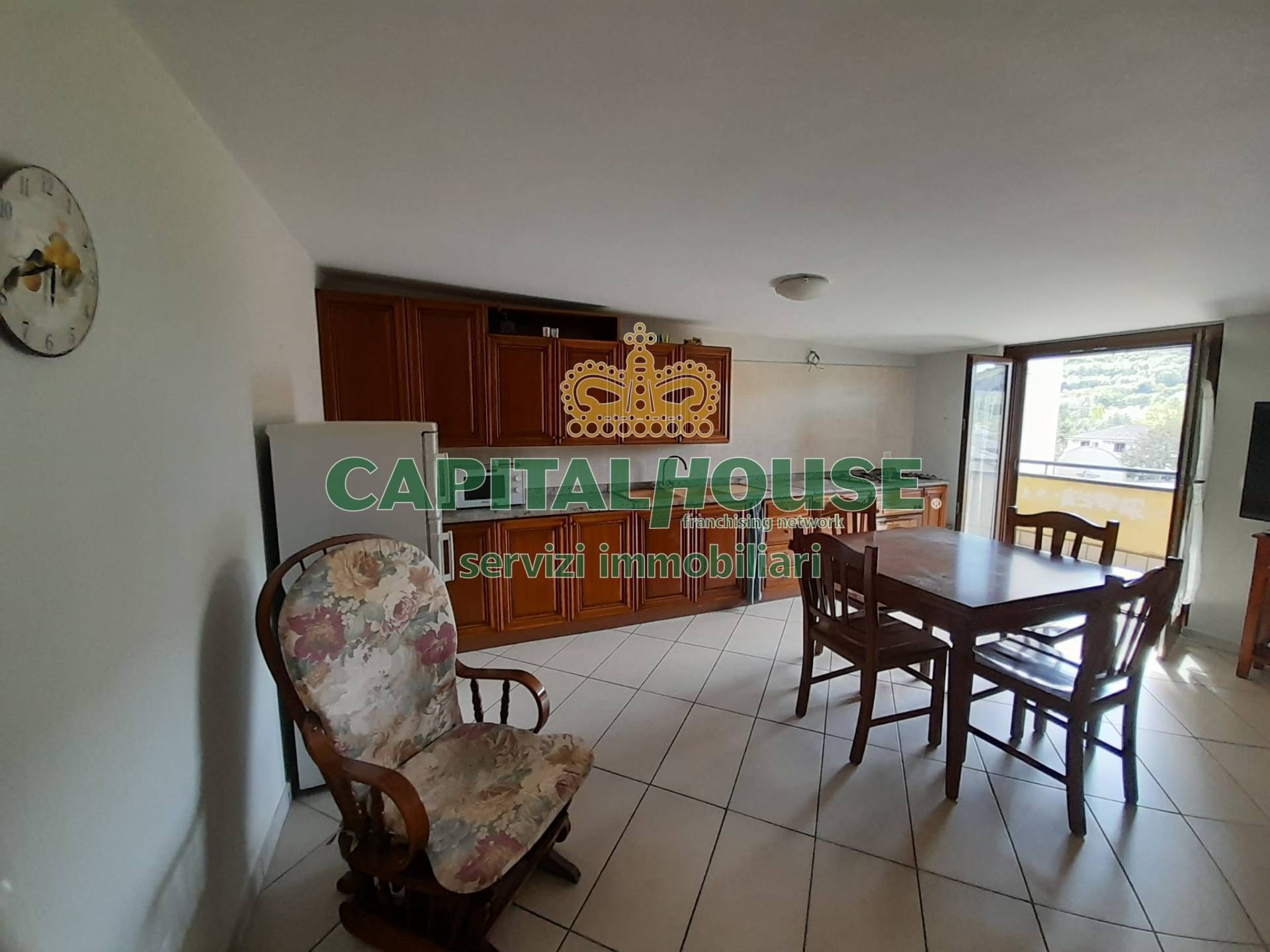Appartamento in affitto a Castel Morrone, Castel Morrone