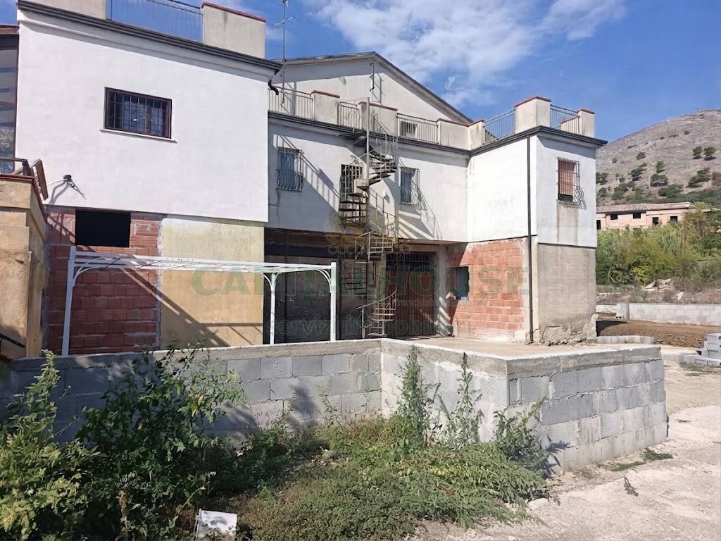 Indipendente in vendita a Caserta, Sommana