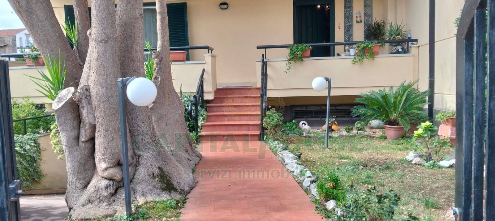 Villette a schiera in vendita a Caserta, Sala