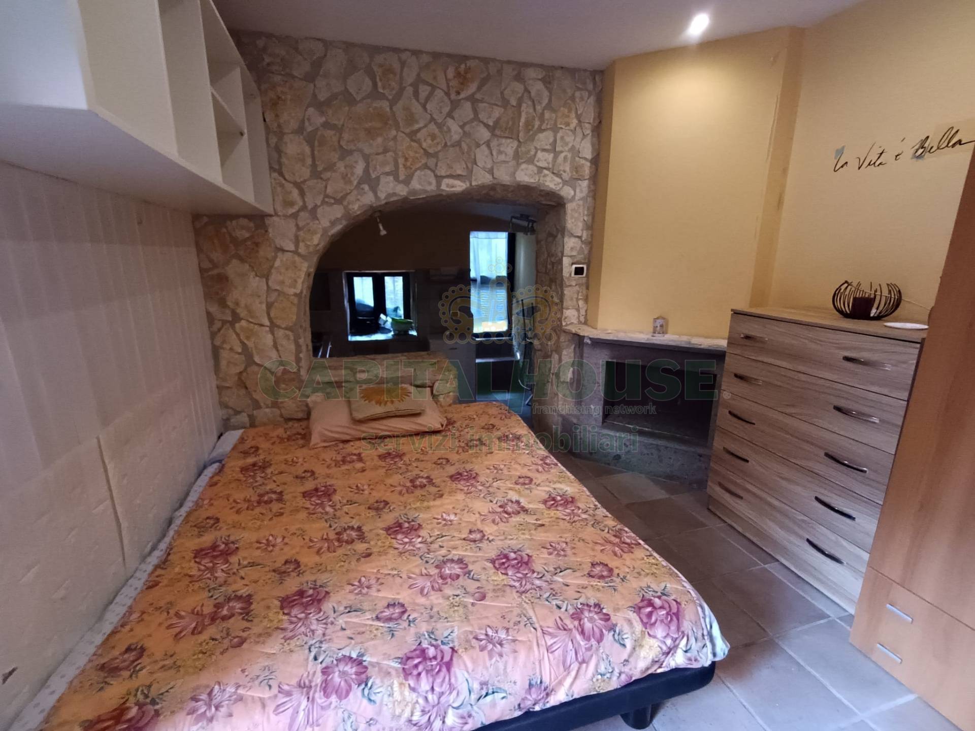 Monolocale in affitto a Caserta, Santa Barbara