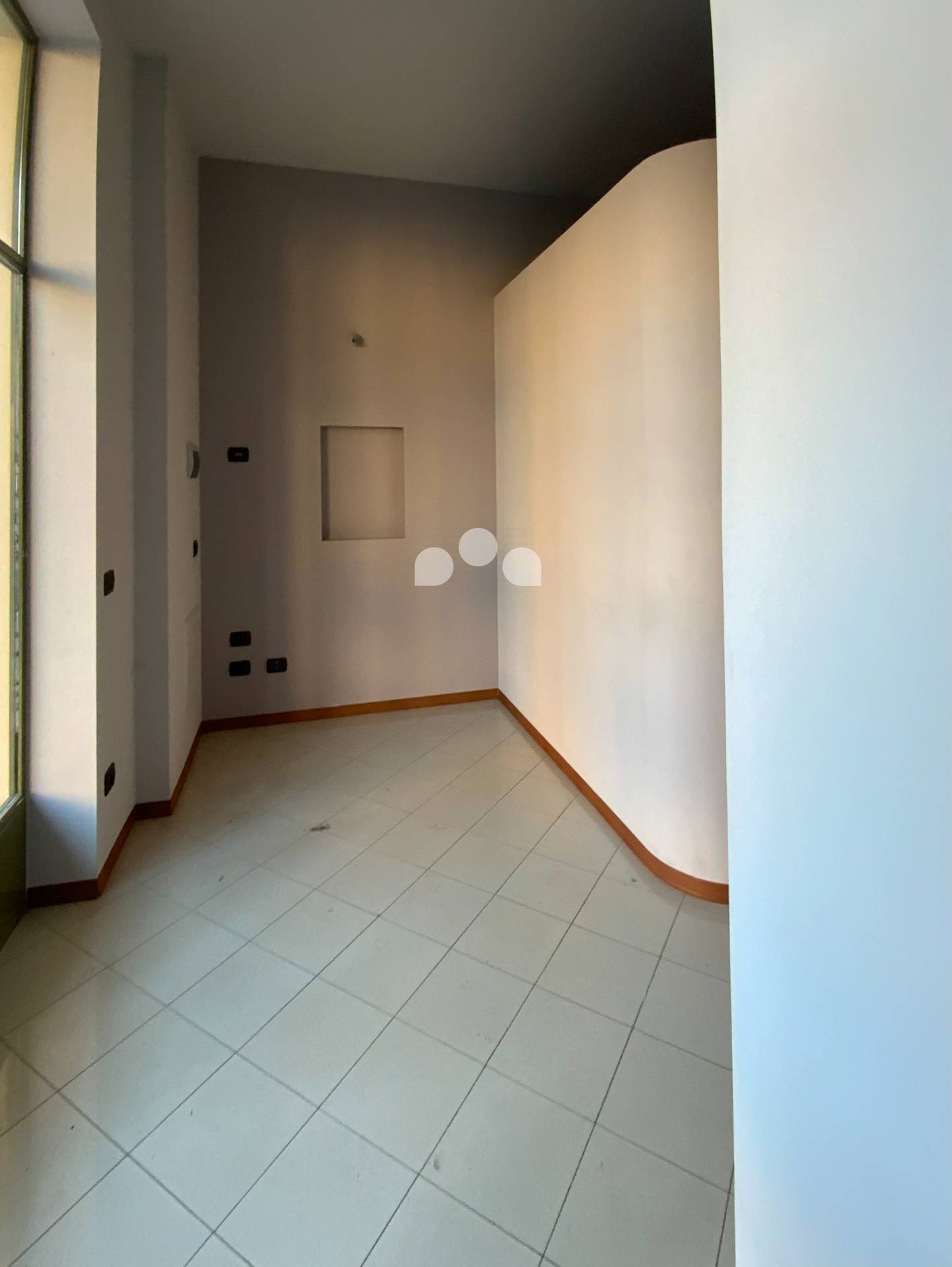 Negozio in vendita a Cavenago d'Adda