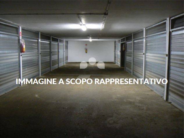 Box o garage in affitto a Nova Milanese