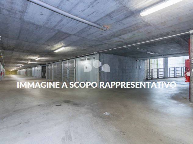 Box o garage in affitto a Nova Milanese