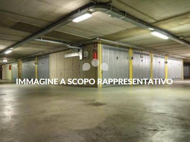 Box o garage in affitto a Nova Milanese