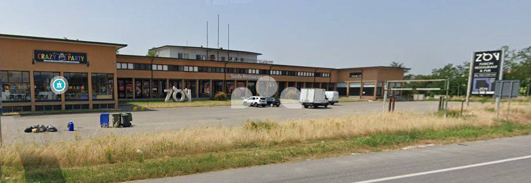 Locale commerciale in affitto a Spino d'Adda