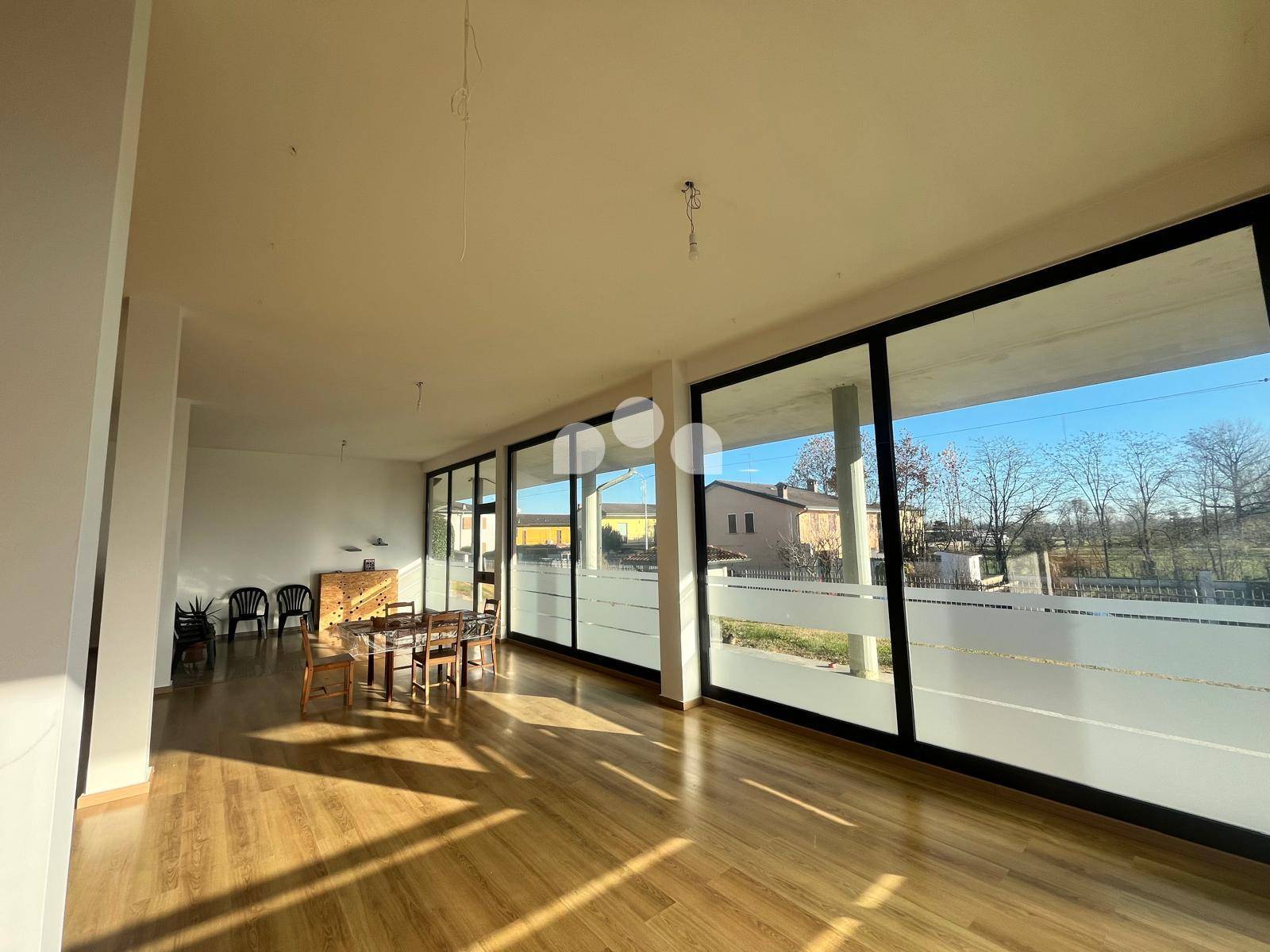 Negozio in affitto a Palazzo Pignano, Scannabue