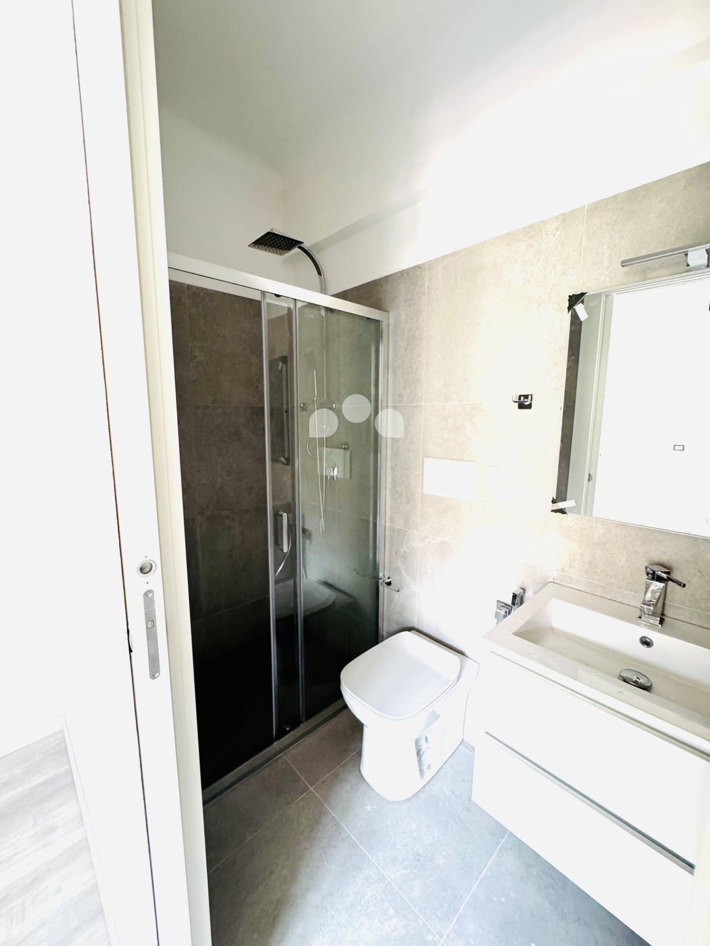 Stanza / Camera in affitto a Meda