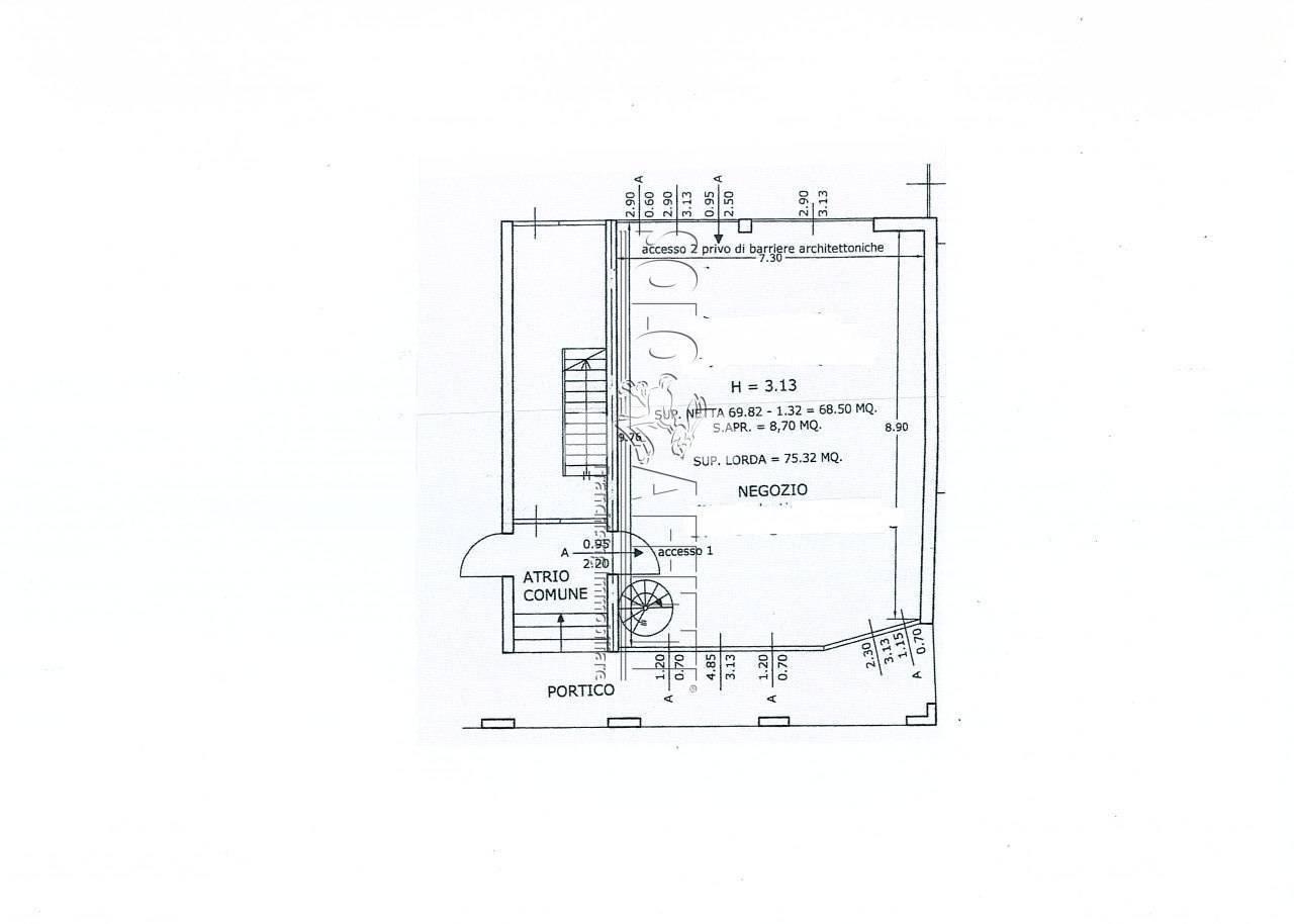 Negozio in affitto a Crema