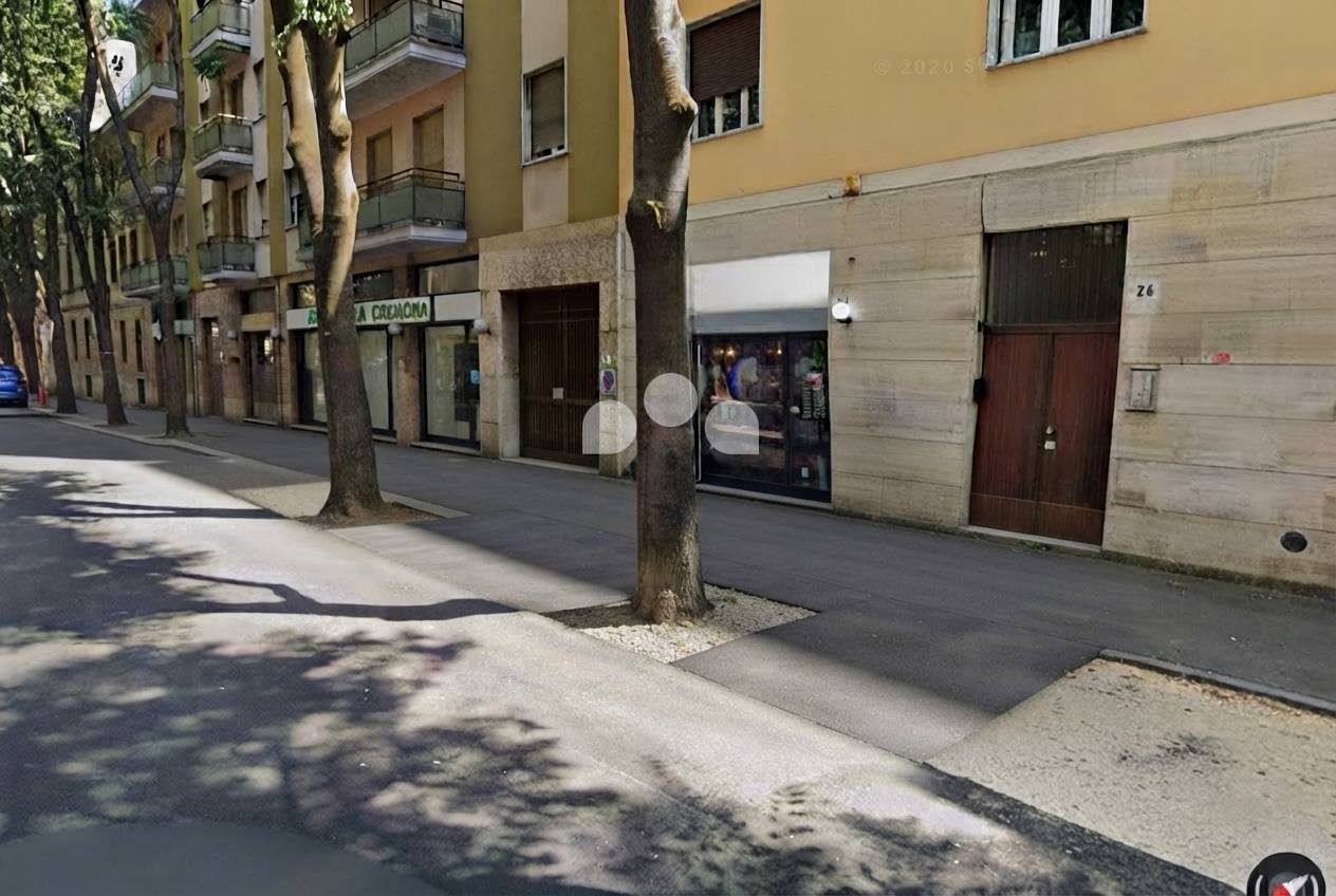 Negozio in vendita a Cremona, P.zza Risorgimento