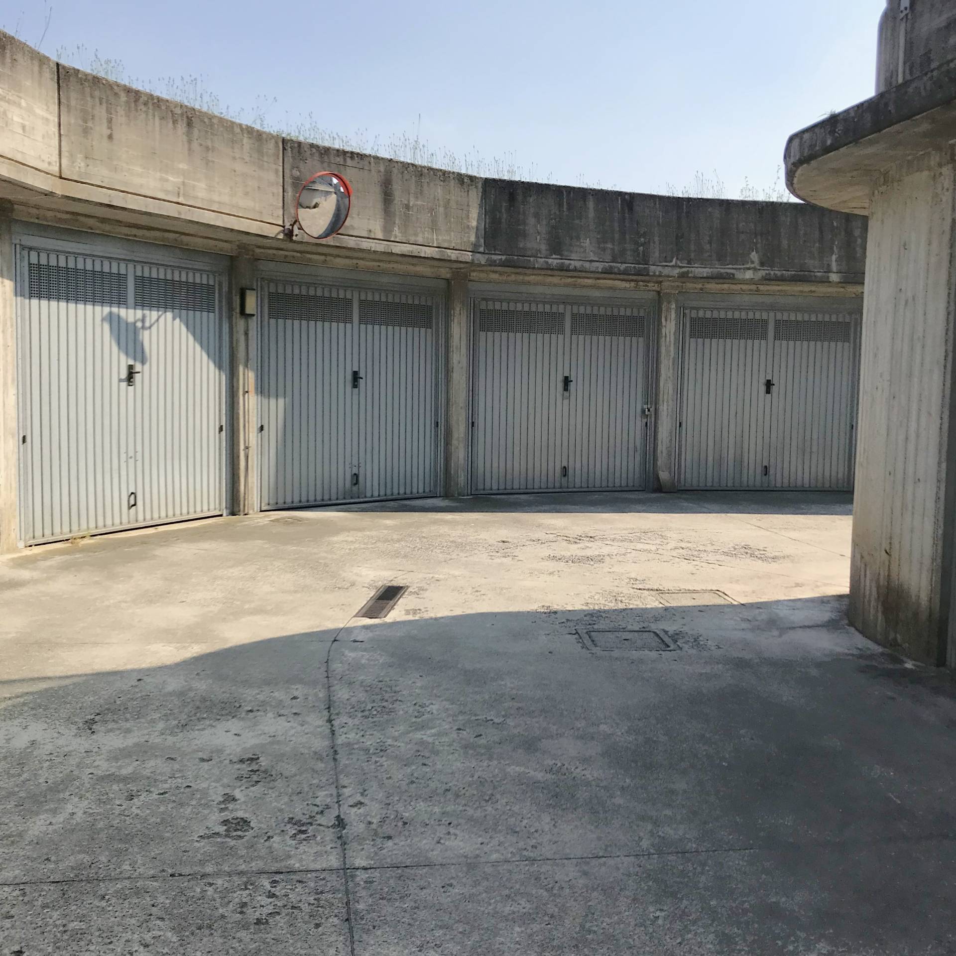 Box/Garage 16mq in vendita a Bernareggio
