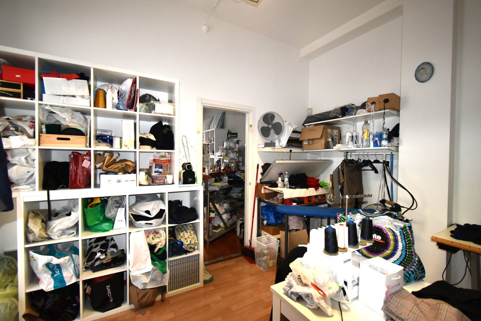 Locale commerciale in vendita a Bernareggio