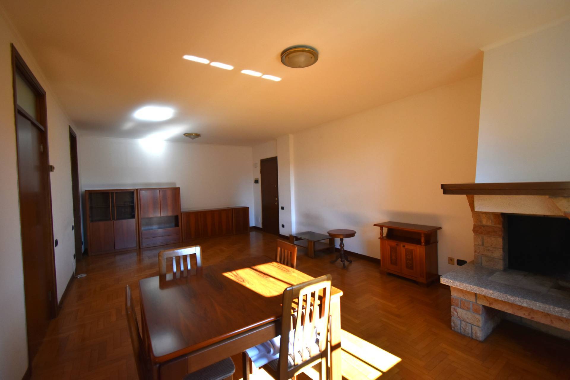 Appartamento in vendita a Ronco Briantino