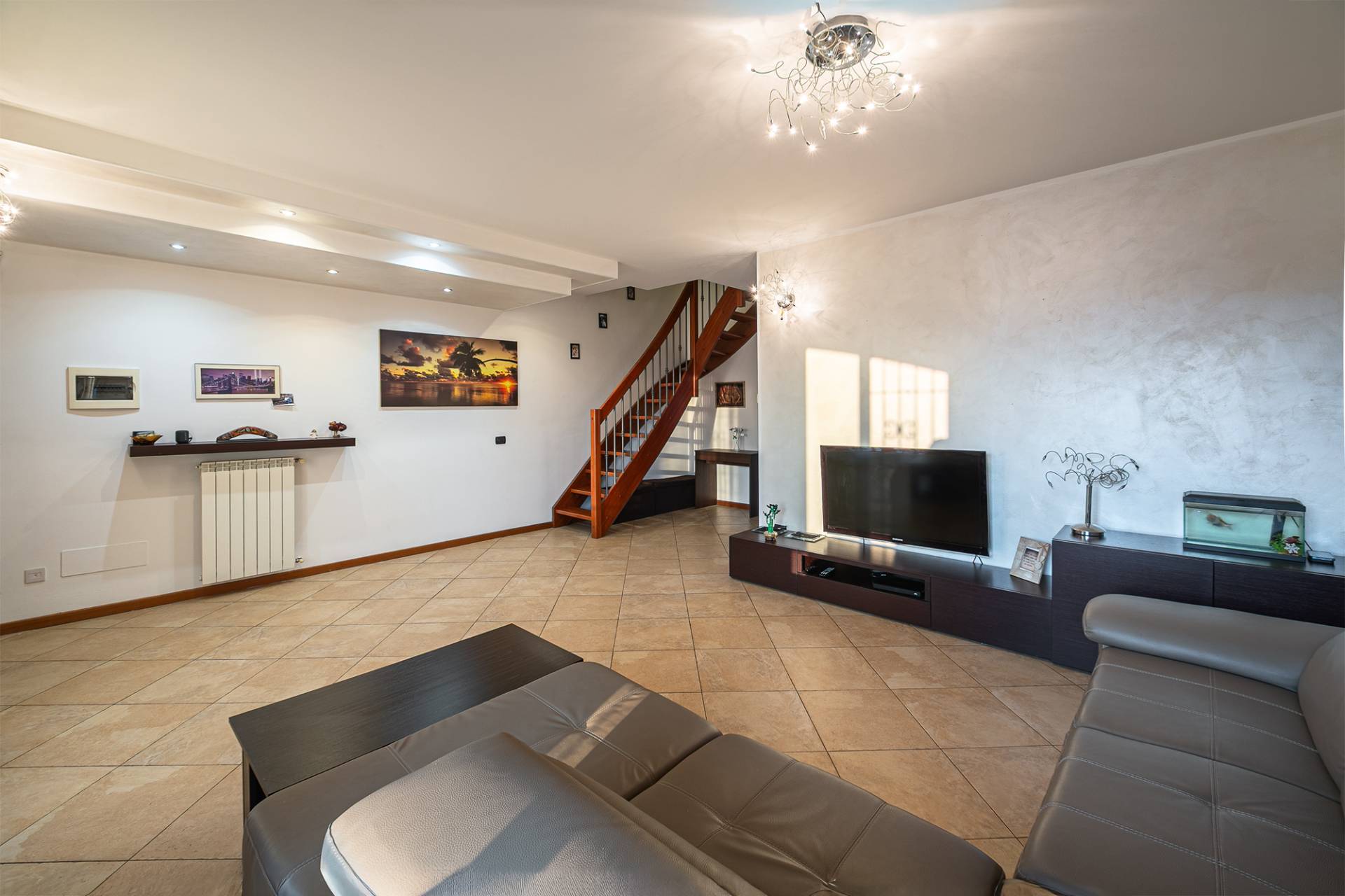 Appartamento in vendita a Camparada