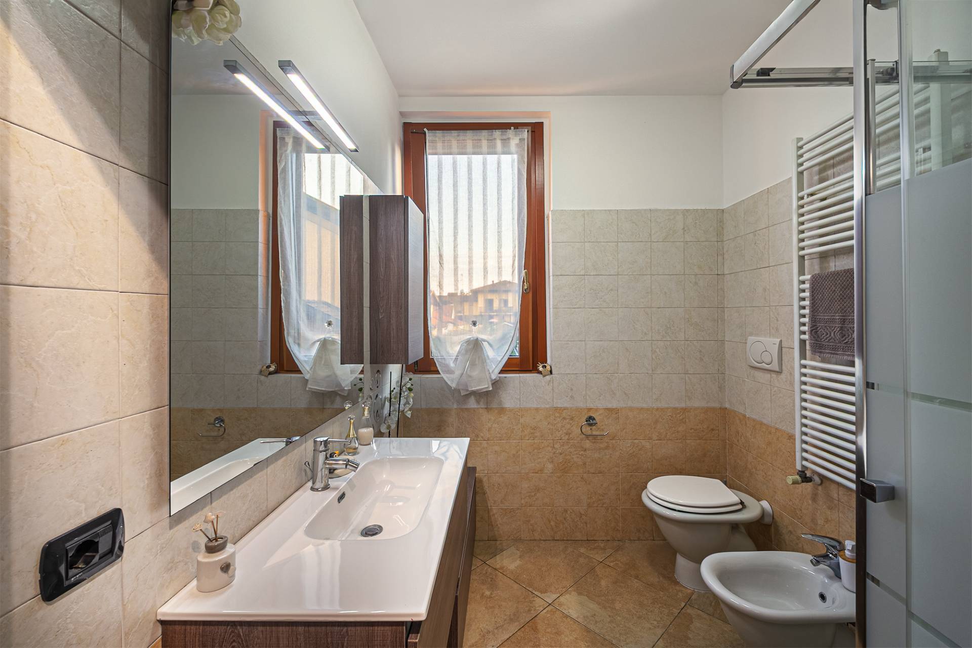 Appartamento in vendita a Camparada