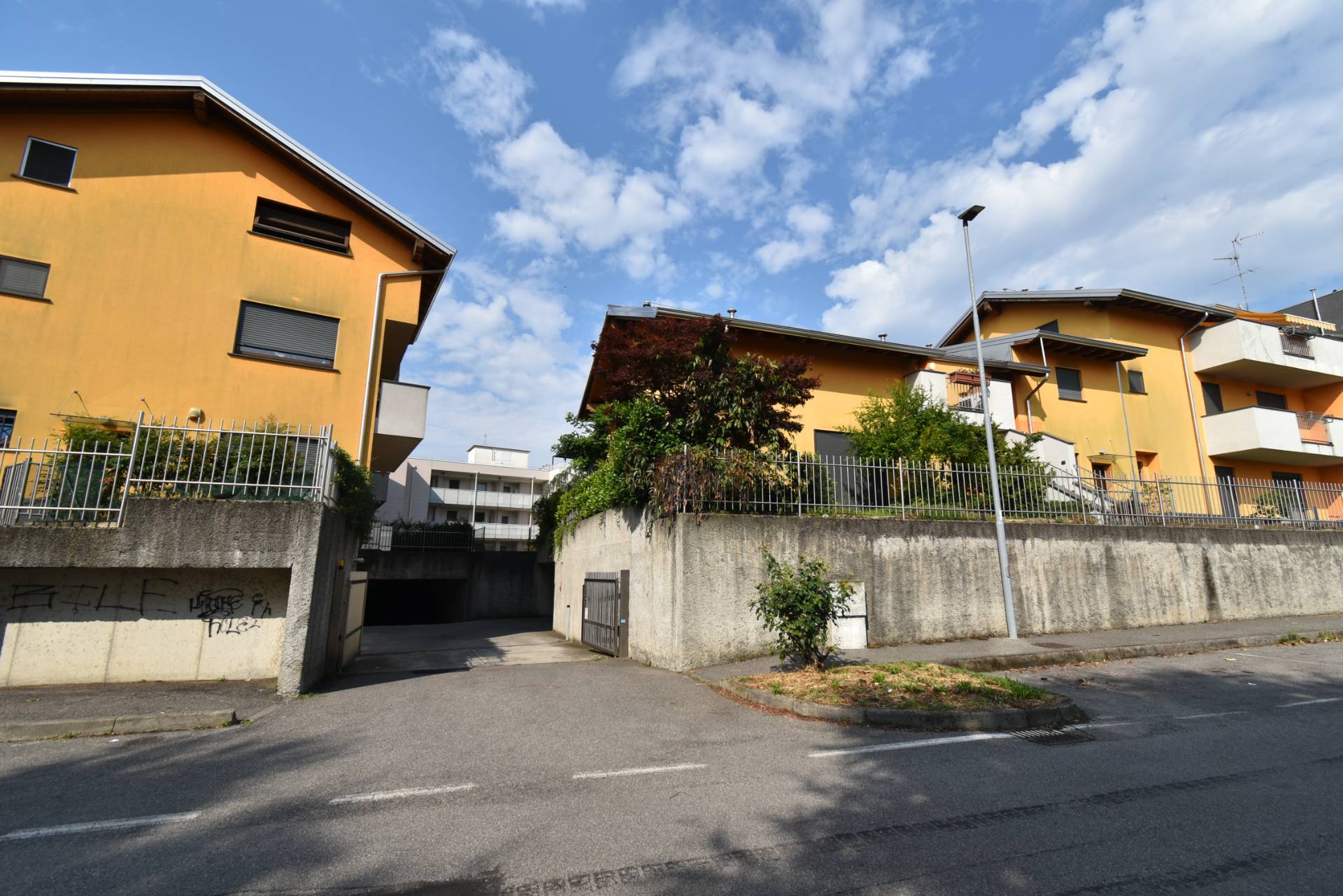 Box o garage in affitto a Bernareggio