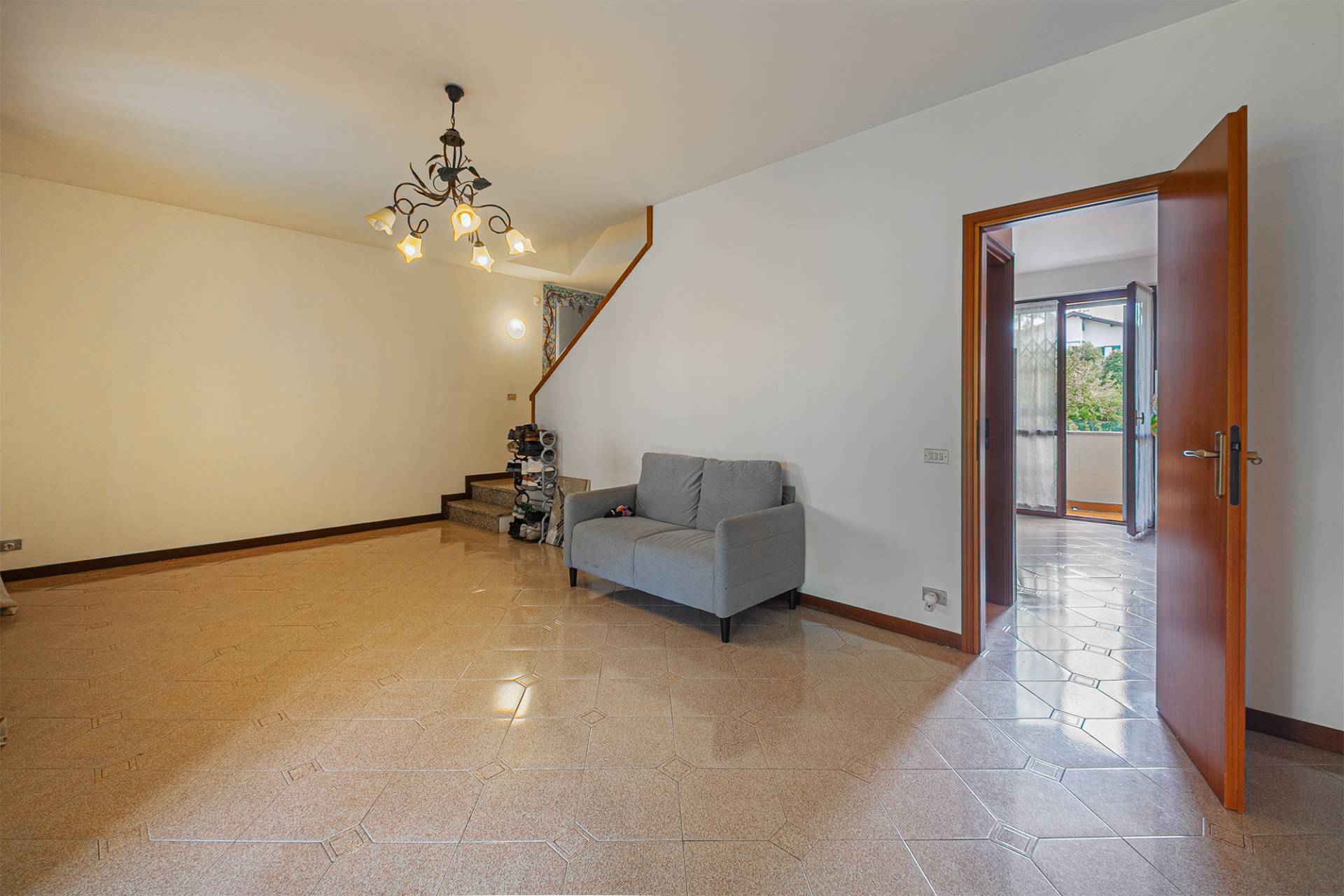 Villa bifamiliare in vendita a Usmate Velate