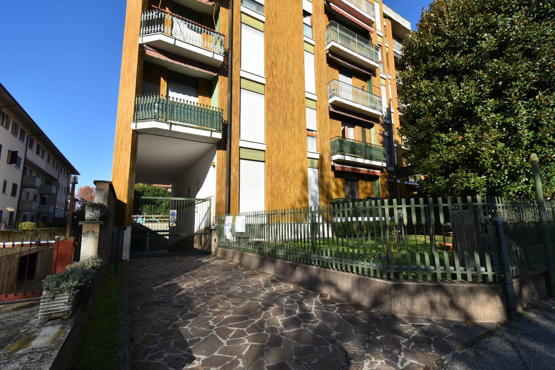 Box o garage in vendita a Concorezzo