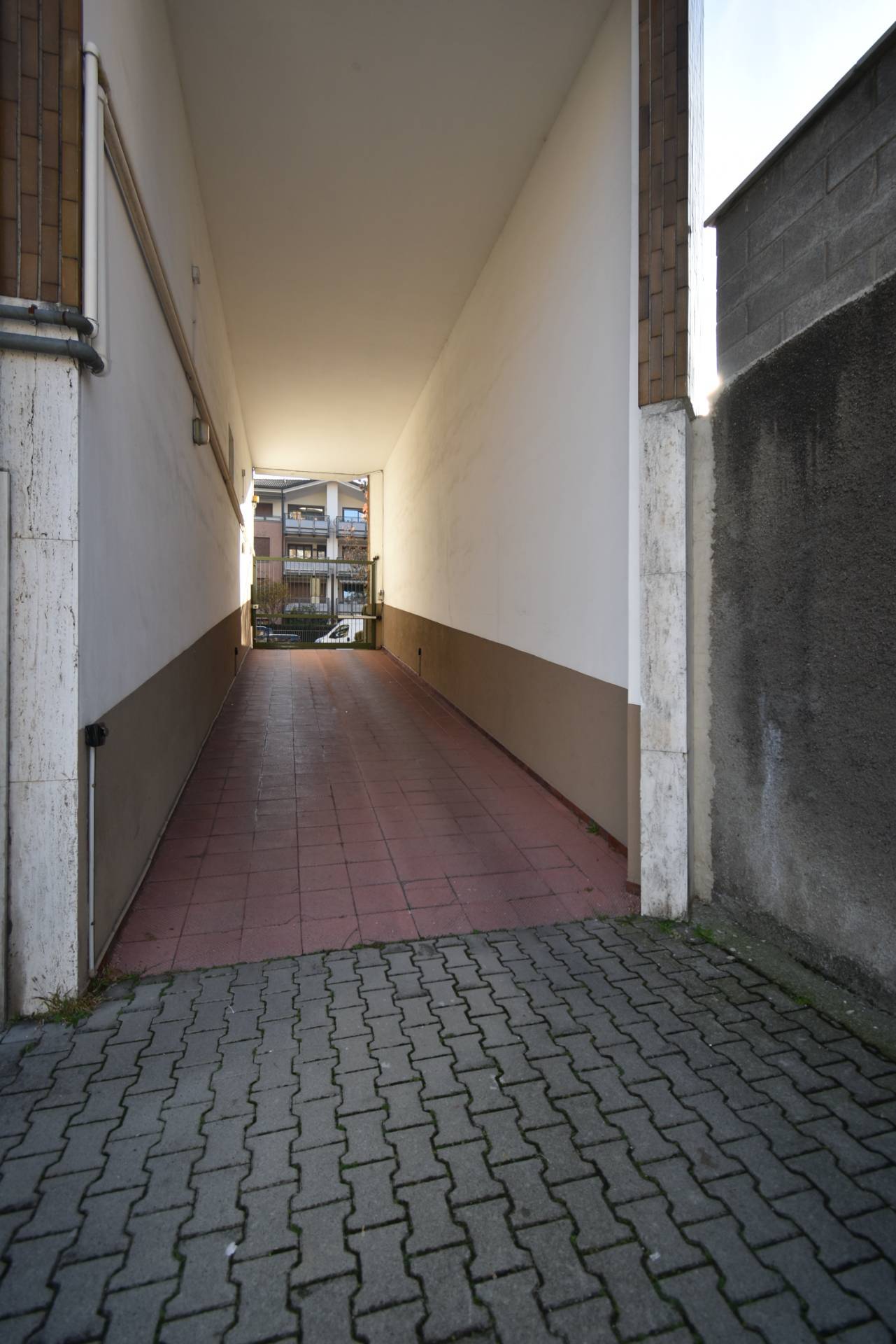 Box o garage in vendita a Concorezzo