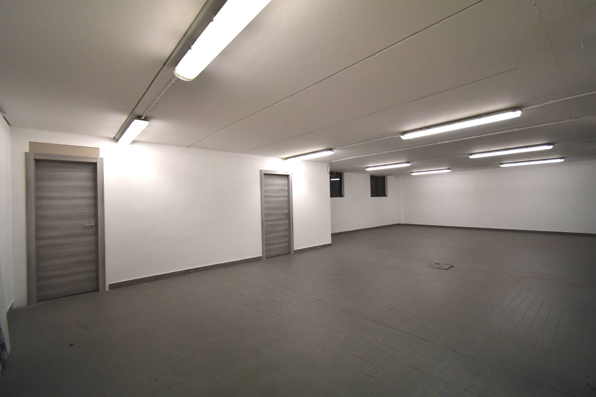 Magazzino in affitto a Ornago