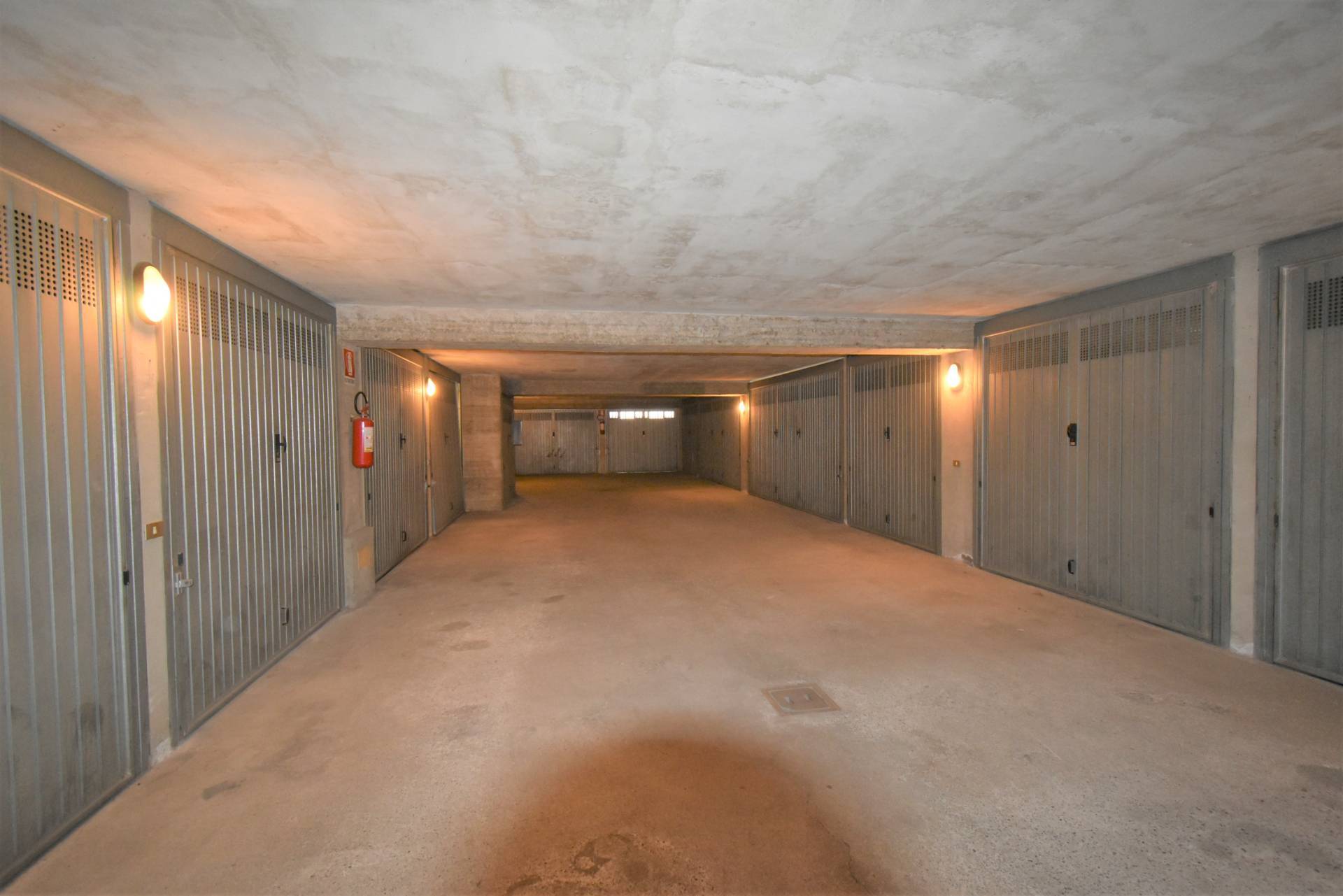 Box o garage in vendita a Bernareggio