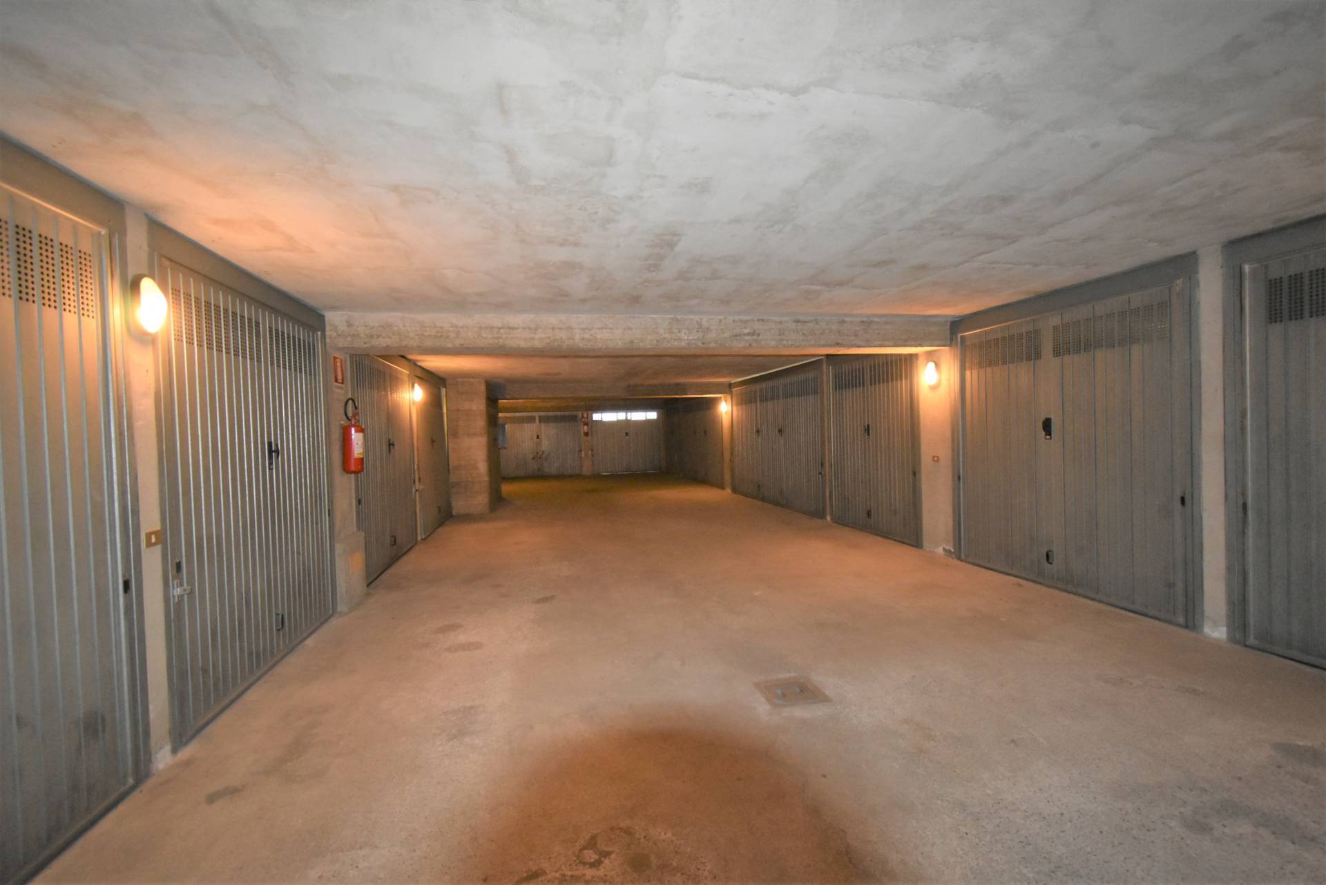 Box o garage in vendita a Bernareggio