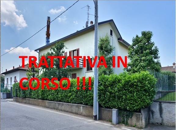 Villa in vendita a Bernareggio