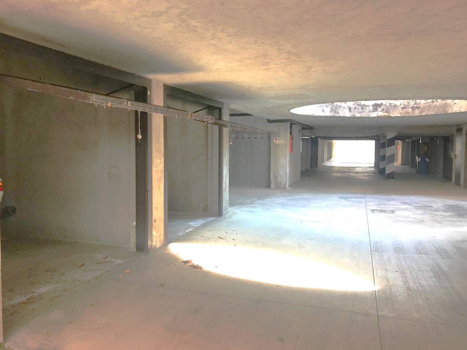 Box in vendita a Bernareggio