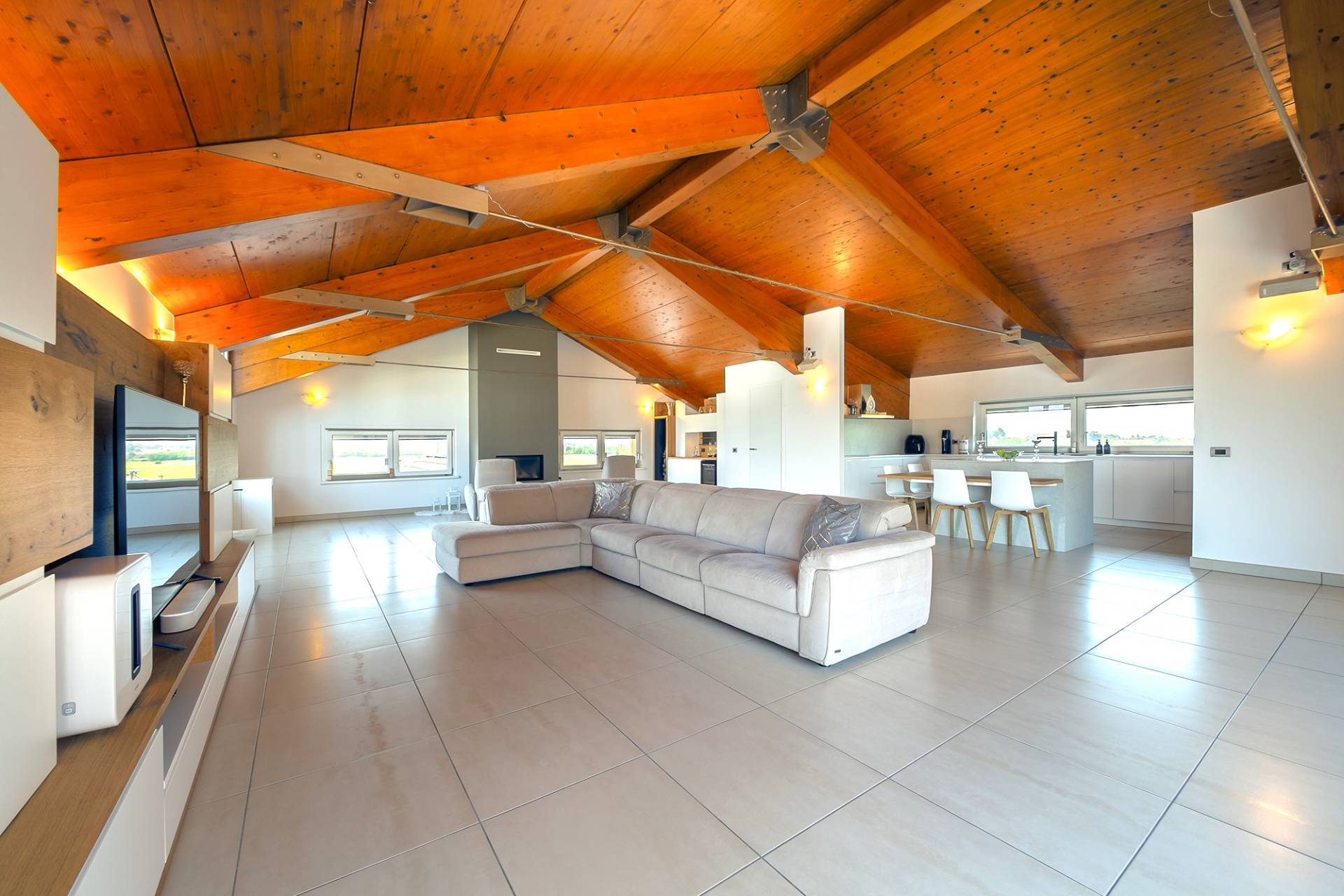 Attico in vendita a Bernareggio